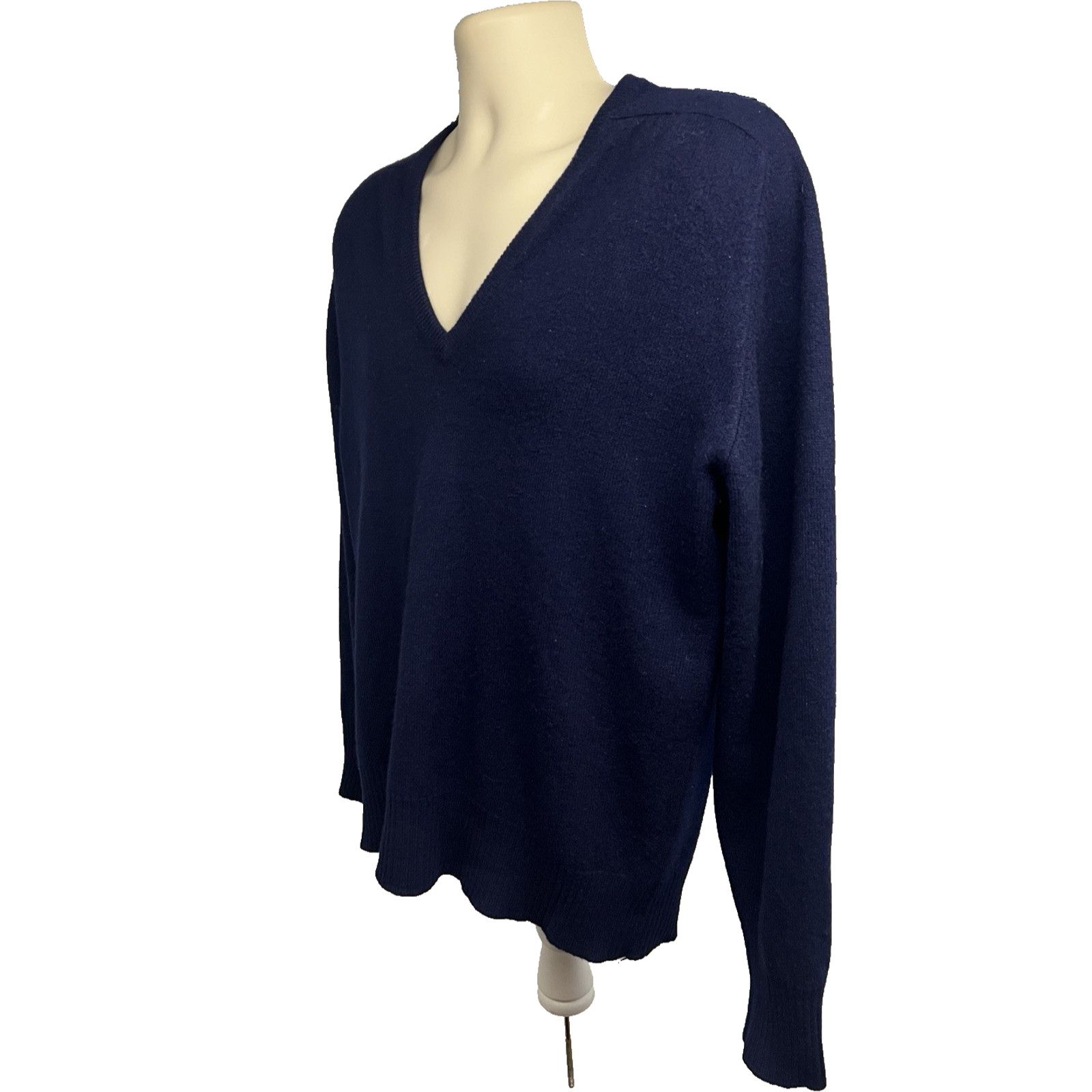 I. Magnin Vintage Blue Scottish Cashmere Pullover V-Neck Sweater Large Size US L / EU 52-54 / 3 - 3 Thumbnail
