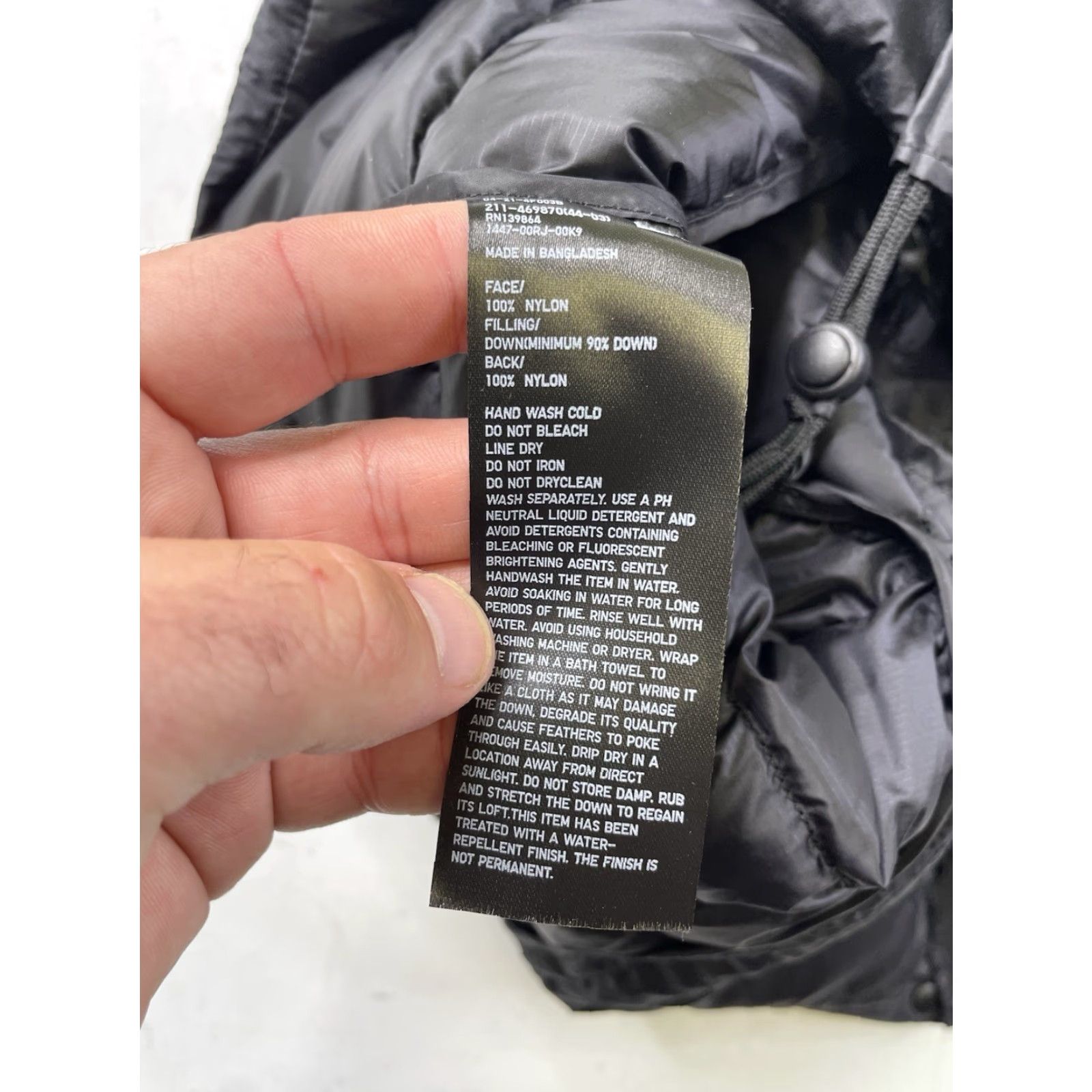 Uniqlo Uniqlo Vest Women Small Black Ultra Light Down Filled Zip Front Packable Puffer Size S / US 4 / IT 40 - 7 Thumbnail