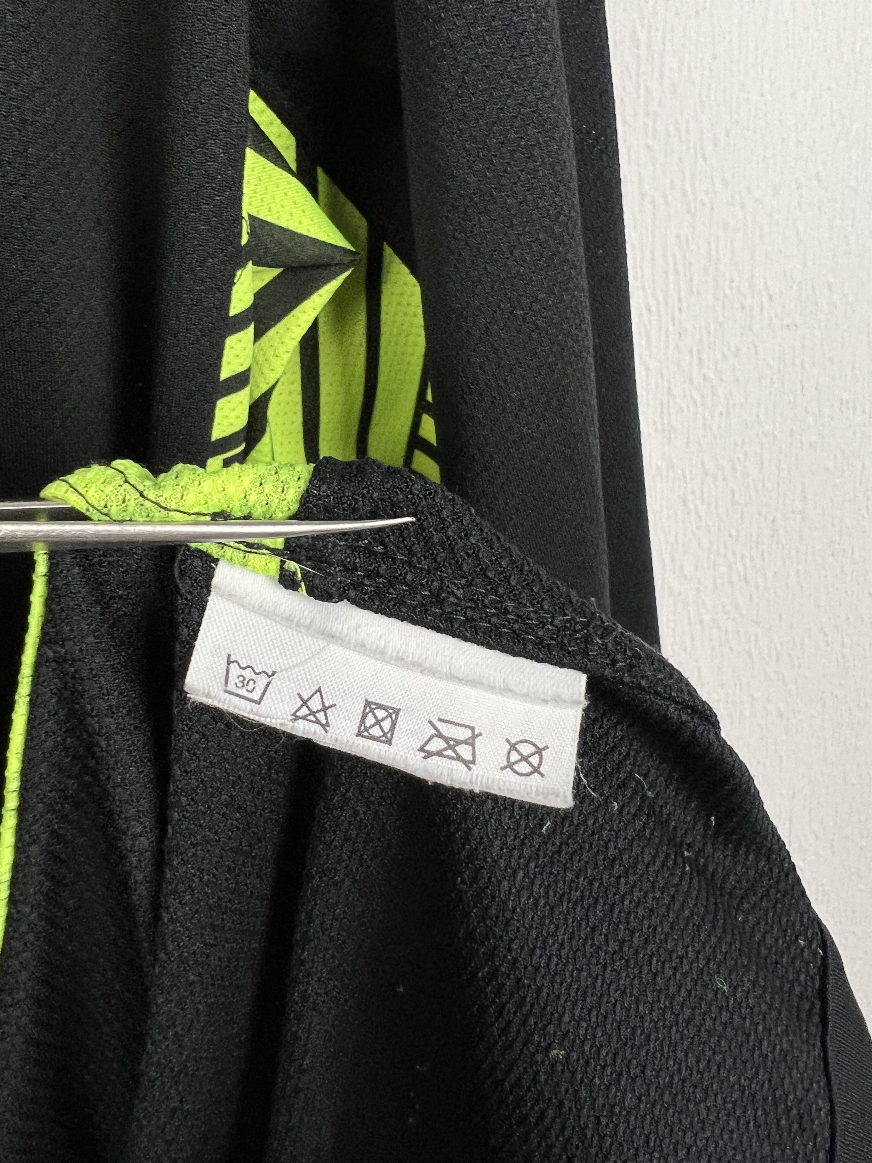 Nike Barcelona Goalkeeper football shirt Soccer Jersey Trikot Size US M / EU 48-50 / 2 - 9 Thumbnail