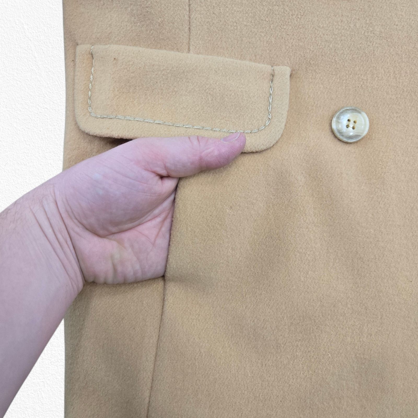 Vintage 60s Tan Camel Wool Double Breasted Mod Coat Size Medium Size M / US 6-8 / IT 42-44 - 5 Thumbnail