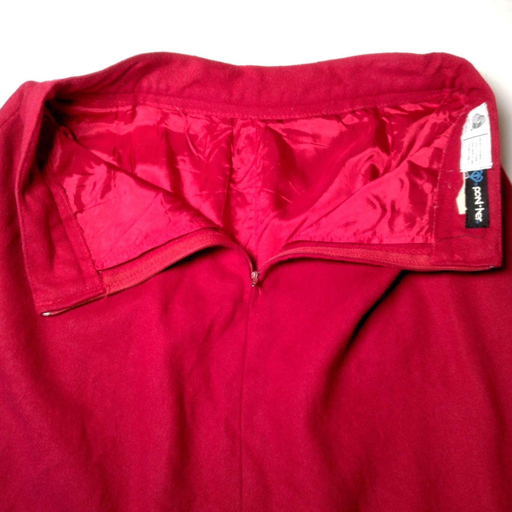 Vintage VINTAGE Pant-her Wool Pencil Skirt Women 26" Waist Red Midi Lined Office Wear Business Classic Size 26" / US 2 / IT 38 - 4 Thumbnail
