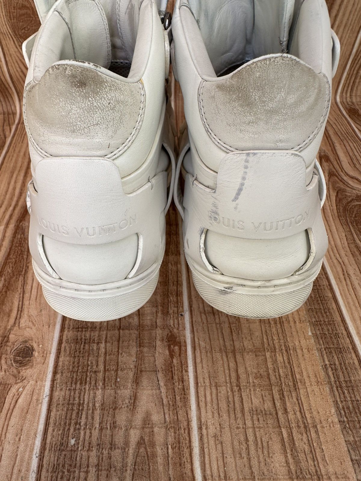 Louis Vuitton Louis Vuitton White Leather 4 Straps Boxing Sneaks Size US 11 / EU 44 - 17 Thumbnail