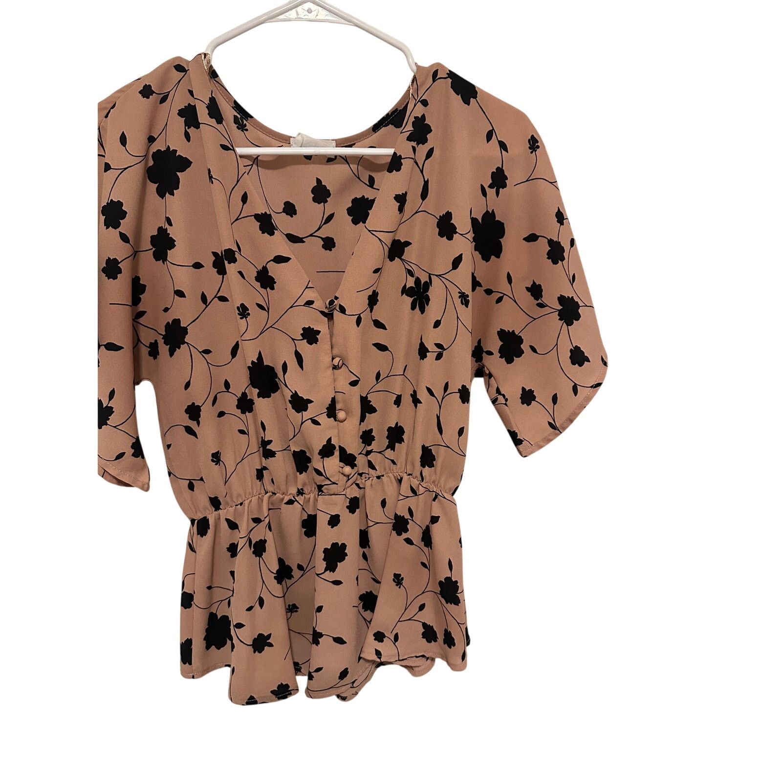 Other Sienna Sky Pink Floral Short Sleeve V-Neck Button Blouse Size M / US 6-8 / IT 42-44 - 4 Thumbnail
