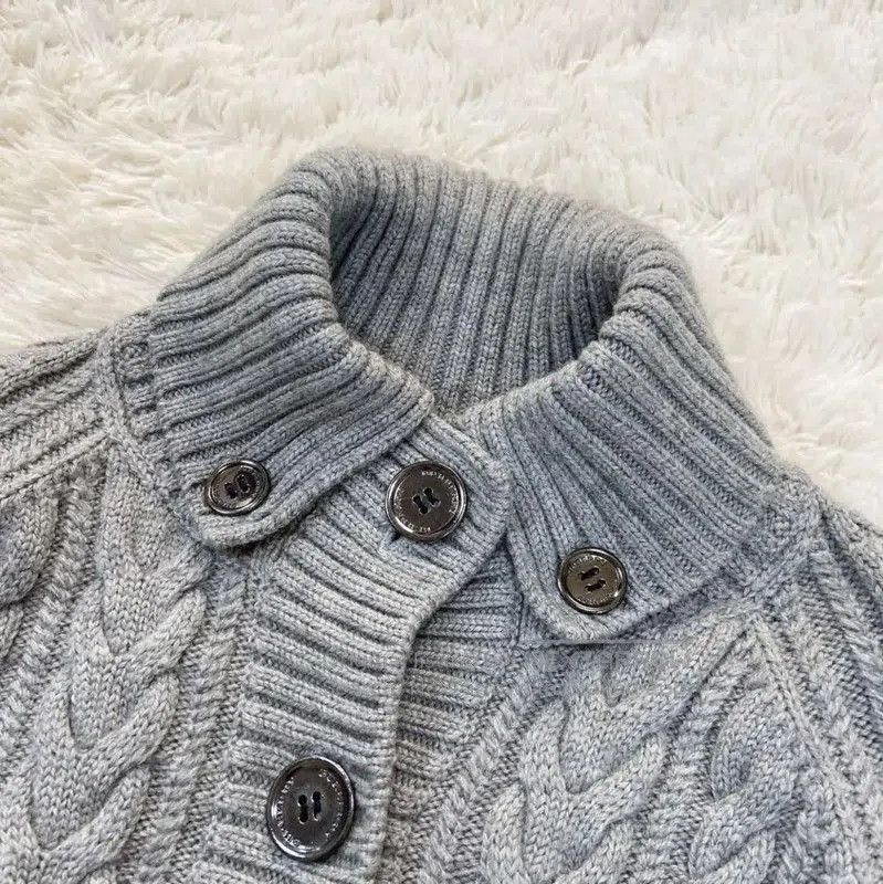 Burberry Burberry Gray Wool Short Sleeve Cardigan. Size S / US 4 / IT 40 - 2 Thumbnail