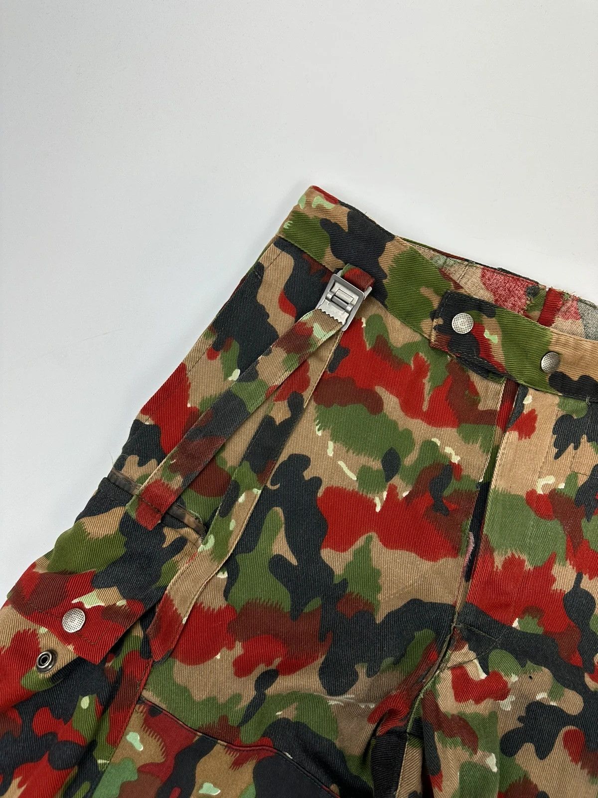 Dolce & Gabbana Dolce & Gabbana 90’s Sample Military Camo Cargo Pants Size US 31 - 2 Thumbnail