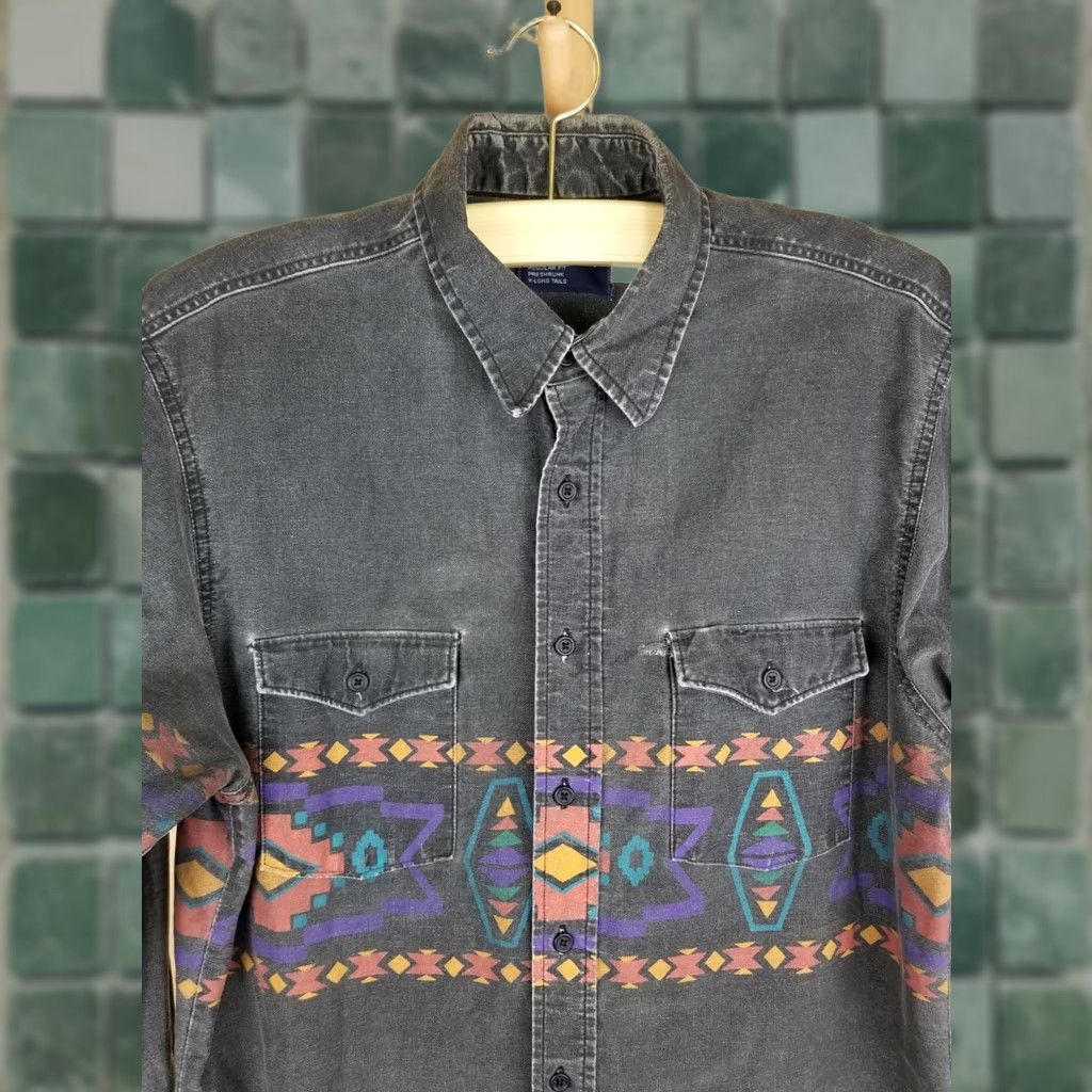 Wrangler VINTAGE Wrangler Brushpopper Aztec Pattern Western Cowboy Shirt SZ 16 1/2 Men Long Sleeve Black Canvas Hooded Lined 90s Style Size US XL / EU 56 / 4 - 1 Thumbnail