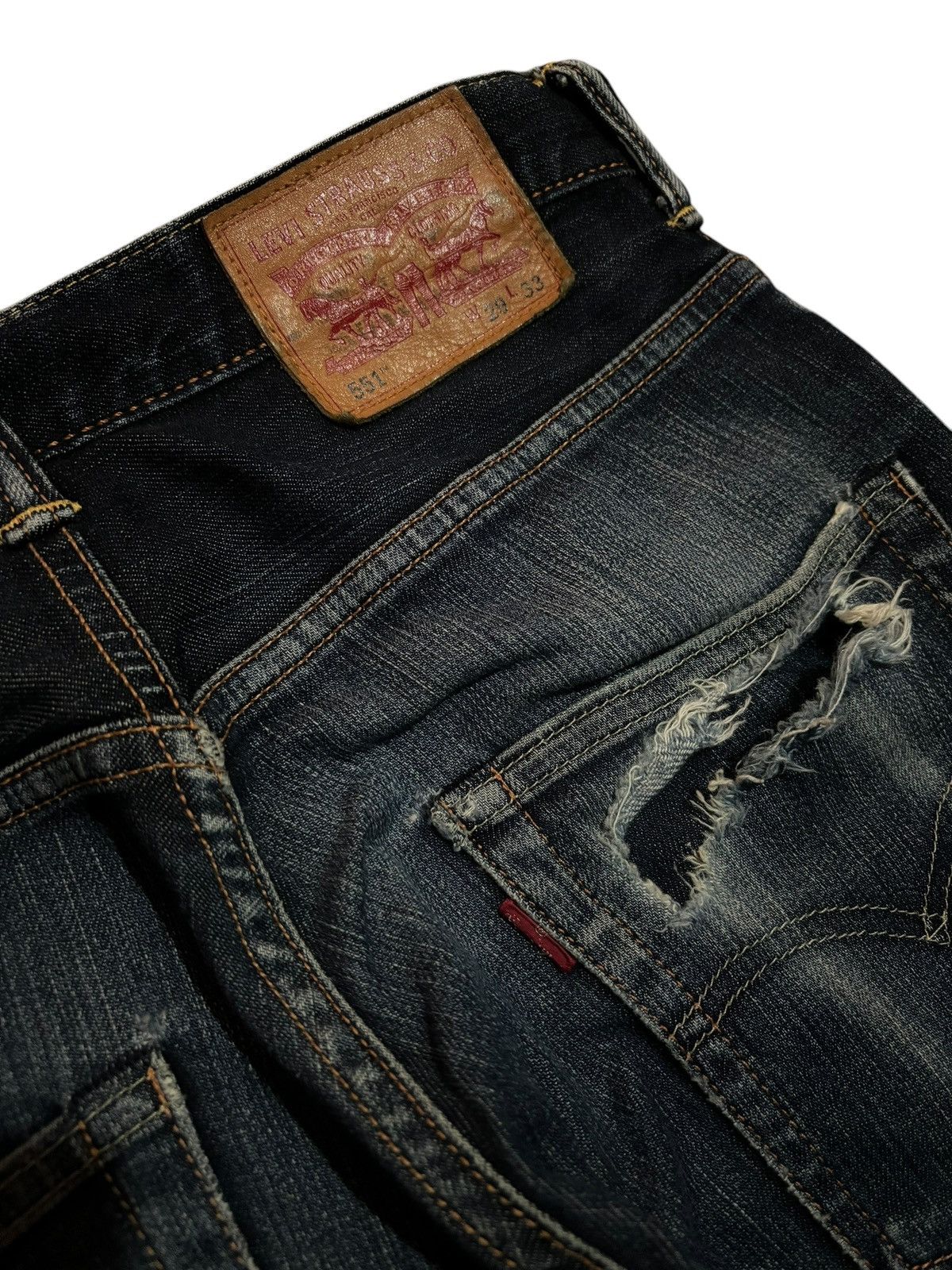 Levi's Levi’s Lot 551 Season Faded Distressed Jeans Size US 29 - 9 Thumbnail