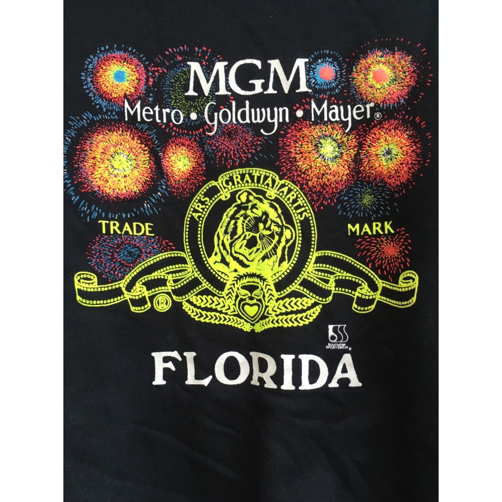 Jerzees VINTAGE MGM Metro Goldwyn Mayer Florida Sweatshirt Neon Graphics 80s 90s USA Made L Jerzees Black Sweatshirt Mens Size US L / EU 52-54 / 3 - 6 Thumbnail