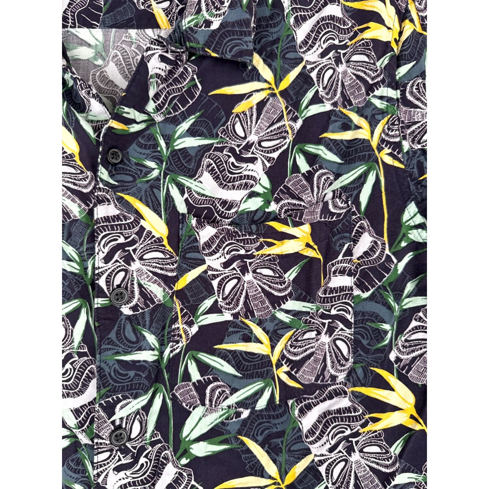 Croft & Barrow Croft Barrow Shirt Men Small Blue Tiki Leaf Hawaiian Button Up Rayon Blend Size US S / EU 44-46 / 1 - 6 Thumbnail