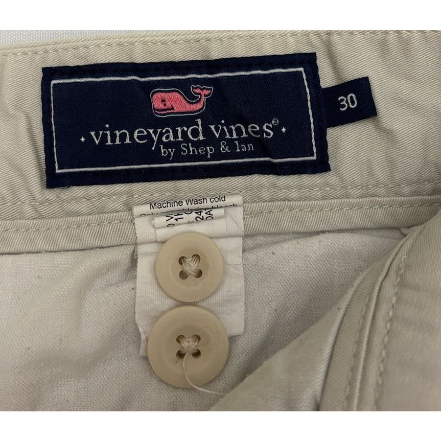Vineyard Vines VINEYARD VINES Men's Flat Front Chino 8" Shorts| Size 30 Size US 30 / EU 46 - 4 Thumbnail