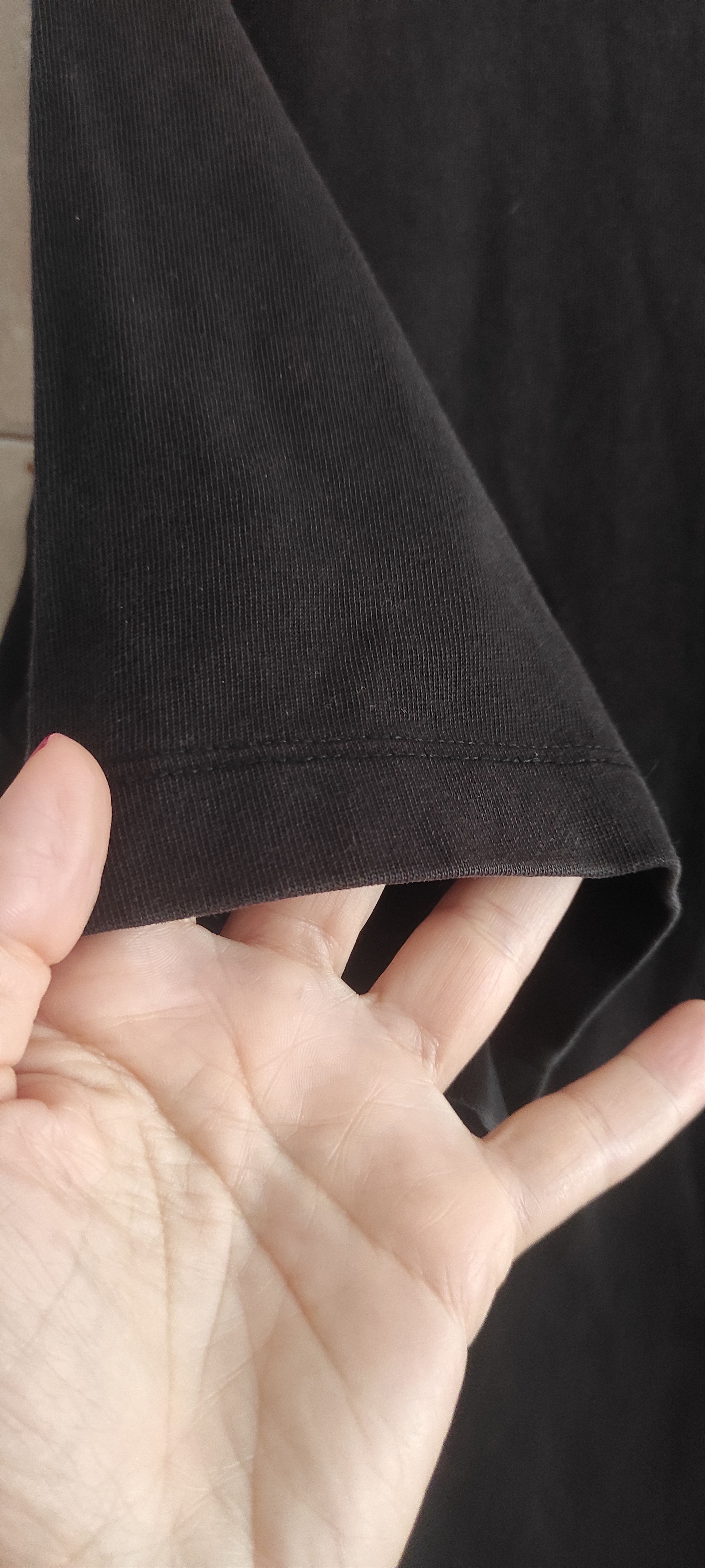 Valentino × Vintage Valentino Crew Neck T-Shirt with Printed Logo Made Italy Size US L / EU 52-54 / 3 - 3 Thumbnail