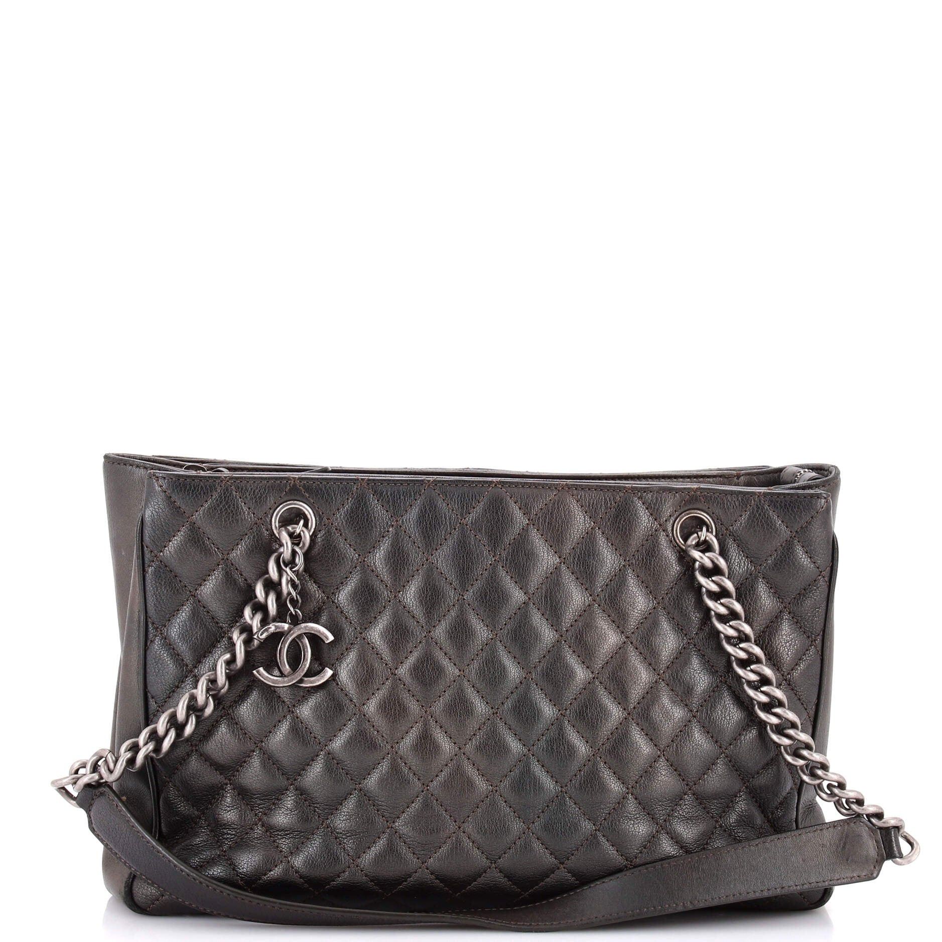 Chanel Rock in Rome Shopping Tote Size ONE SIZE - 1 Thumbnail