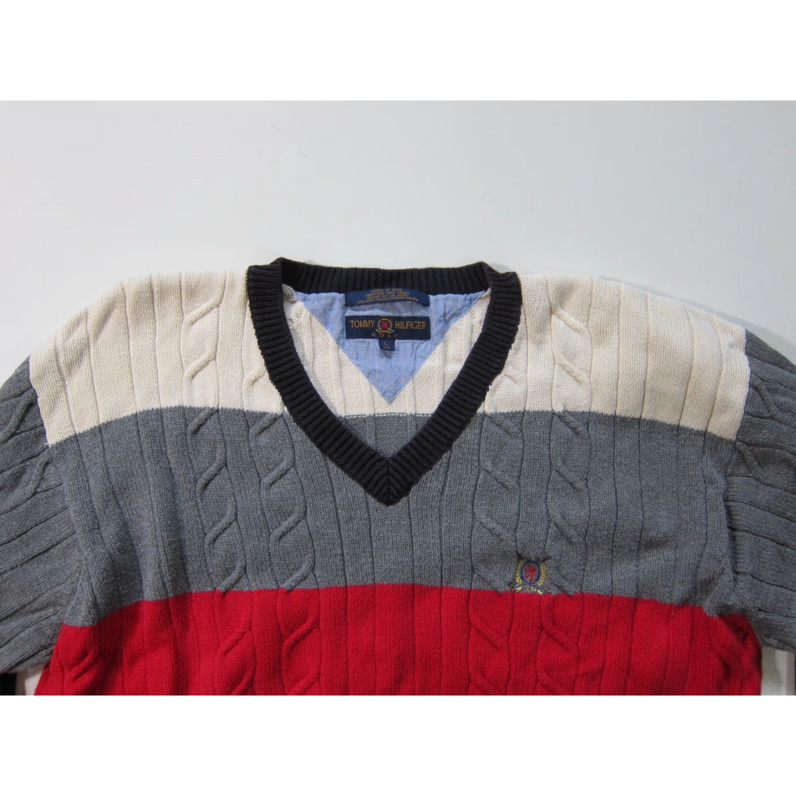 Tommy Hilfiger VINTAGE Tommy Hilfiger Golf 100% Cotton Grey Red Green Stripe Knit V-Neck Sweater Men L Size US L / EU 52-54 / 3 - 4 Thumbnail