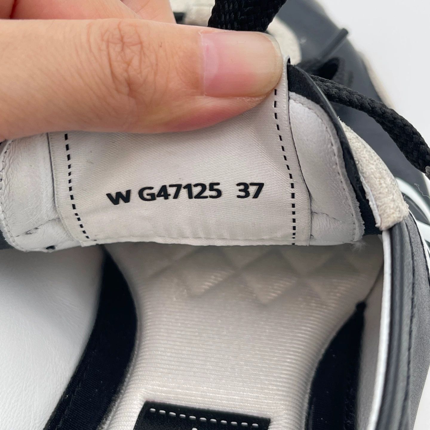 Chanel Chanel Deauville Sneakers 37 Size US 6.5 / IT 36.5 - 8 Thumbnail