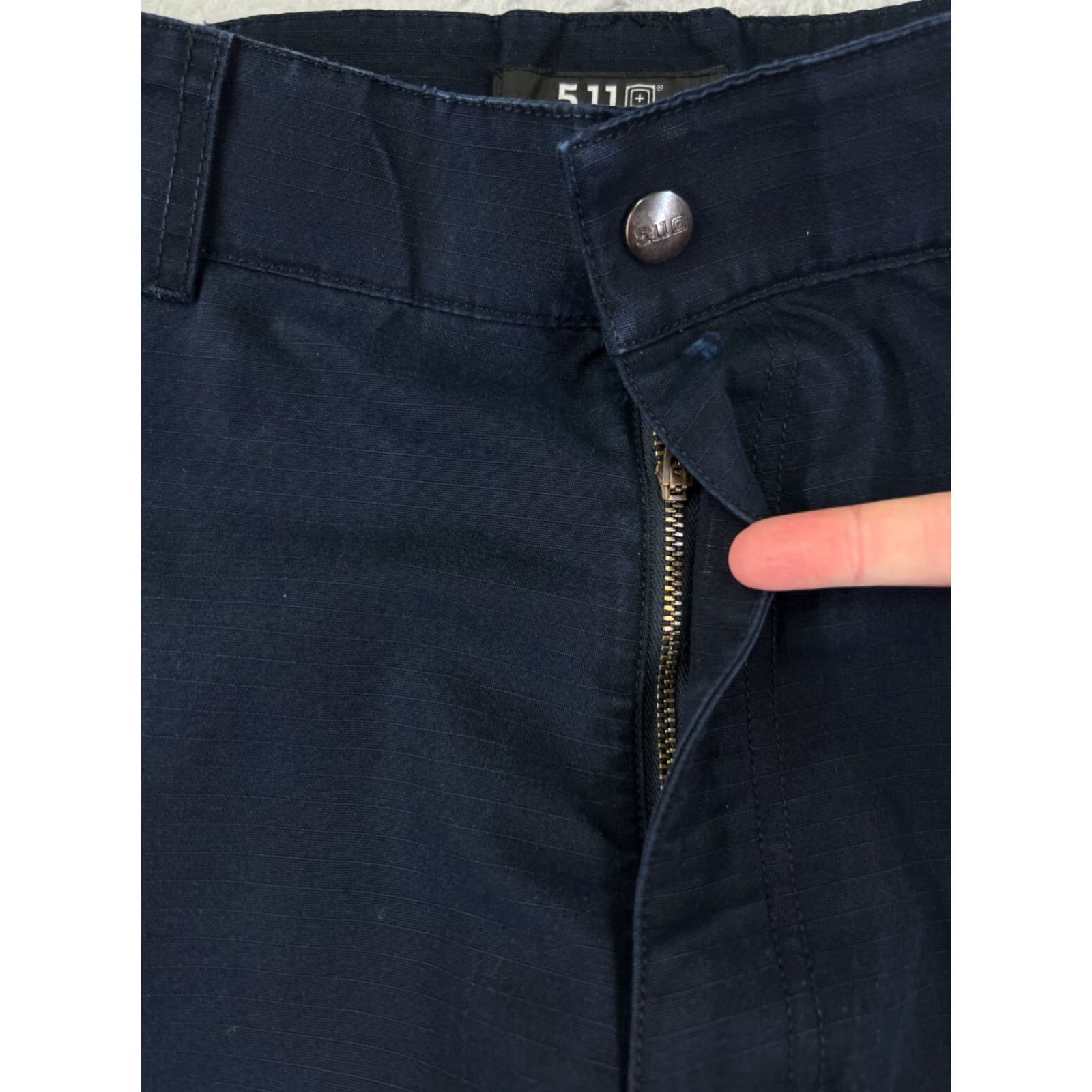Vintage 5.11 Tactical Pants Men XL Blue Cargo RipStop Double Knee Gusset 74280 Cargo Pocket Relaxed Fit Cotton 31in Inseam Canvas Buckle Button Vintage No Size US 36 / EU 52 - 5 Thumbnail