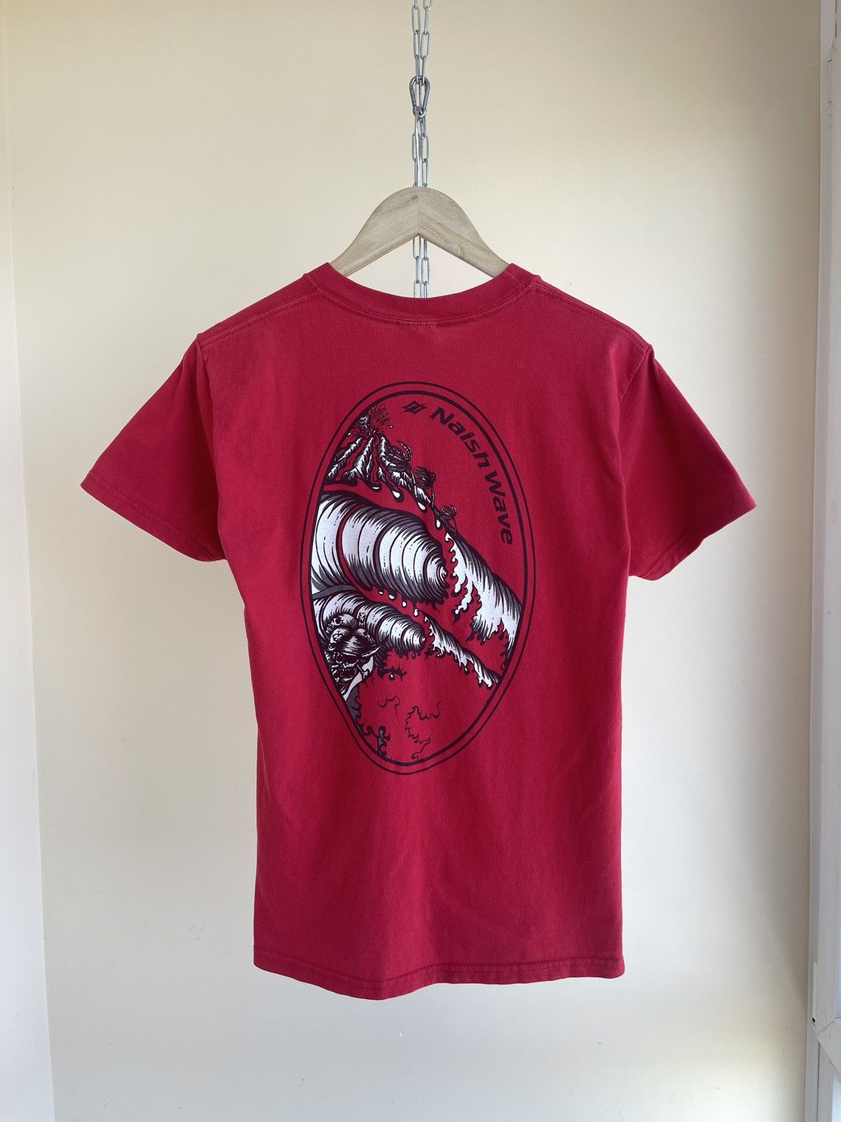 Hanes Robby Naish Wave Print Windsurfing TShirt 2002 Vintage 2000s Size US S / EU 44-46 / 1 - 1 Thumbnail