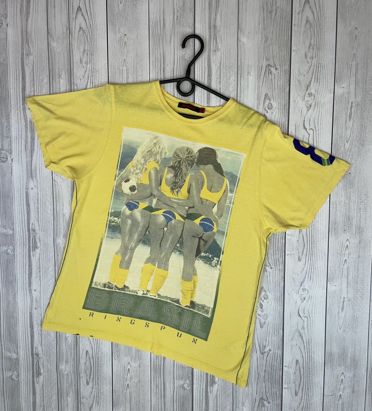 Vintage Vintage Brazil soccer tee girls rare size M yellow Brasil Size US M / EU 48-50 / 2 - 1 Thumbnail