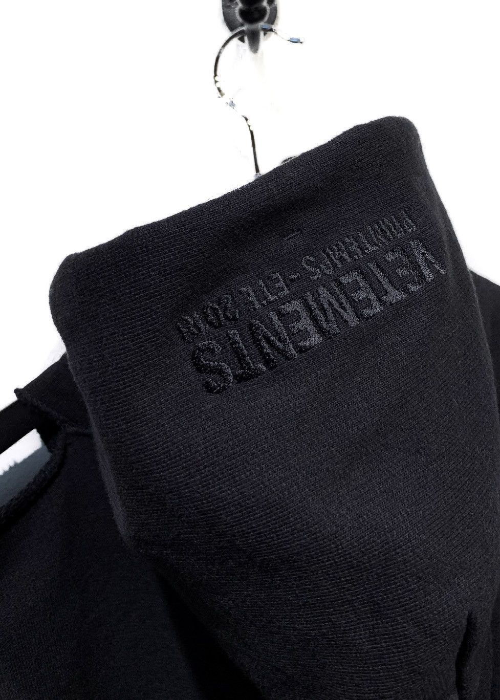Vetements Vêtements Black Cut-out Oversized Hoodie Size M / US 6-8 / IT 42-44 - 5 Thumbnail