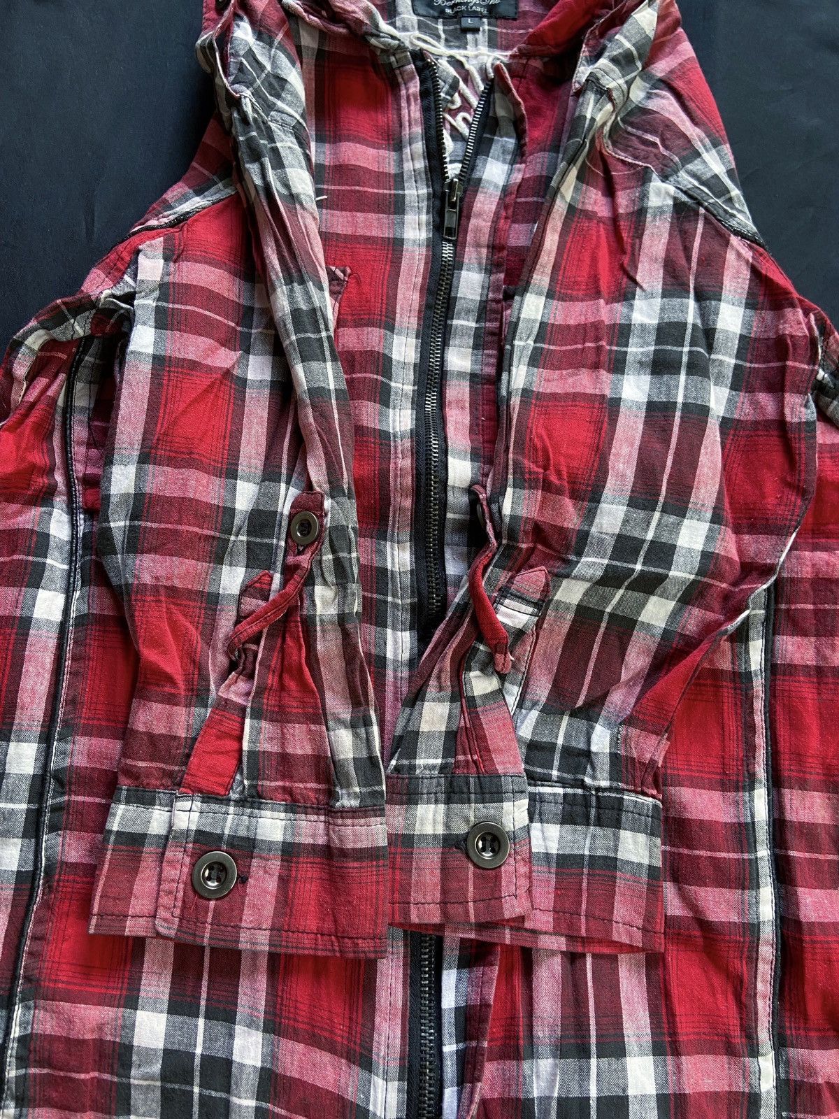 If Six Was Nine × Japanese Brand × Le Grande Bleu (L.G.B.) JAPANESE BERNING SHO SKULL ZIPPER BUTTON DOWN SHIRT Size US S / EU 44-46 / 1 - 3 Thumbnail