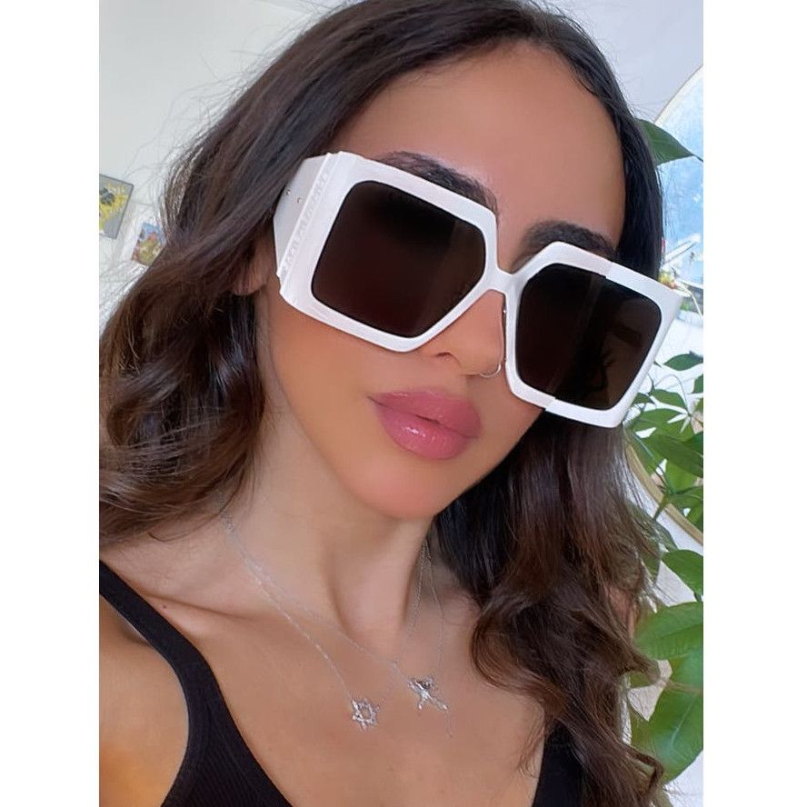 image of New Dior Diorsolar S1U Oversized Sunglasses In Black in White, Women's