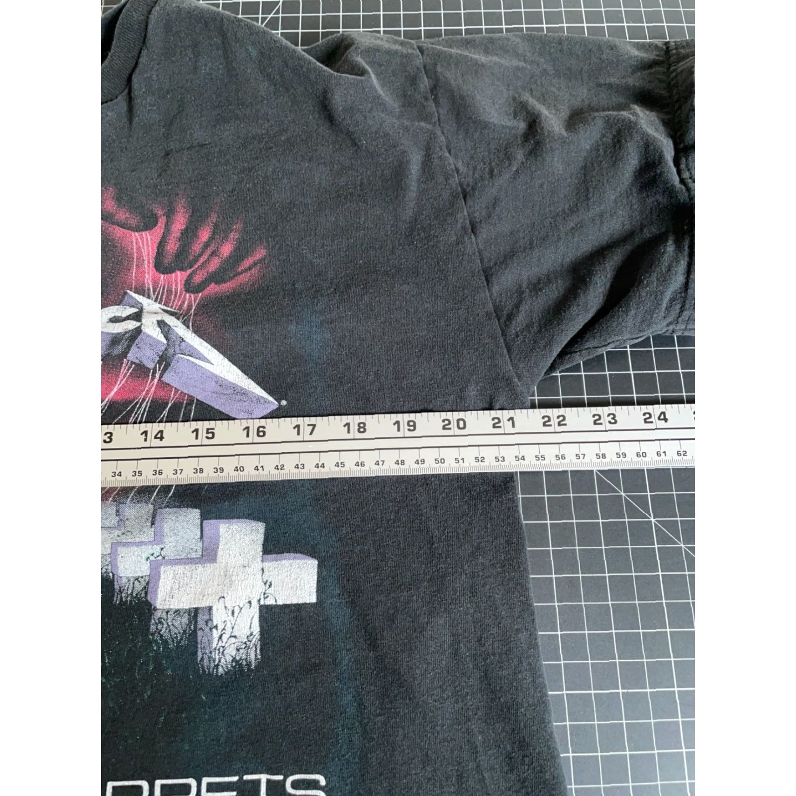 Vintage VINTAGE Metallica Master of Puppets T-Shirt Adult Medium Black 1994 Giant Print Mens Shirt 90s Music Rock Graphics Size US M / EU 48-50 / 2 - 5 Thumbnail