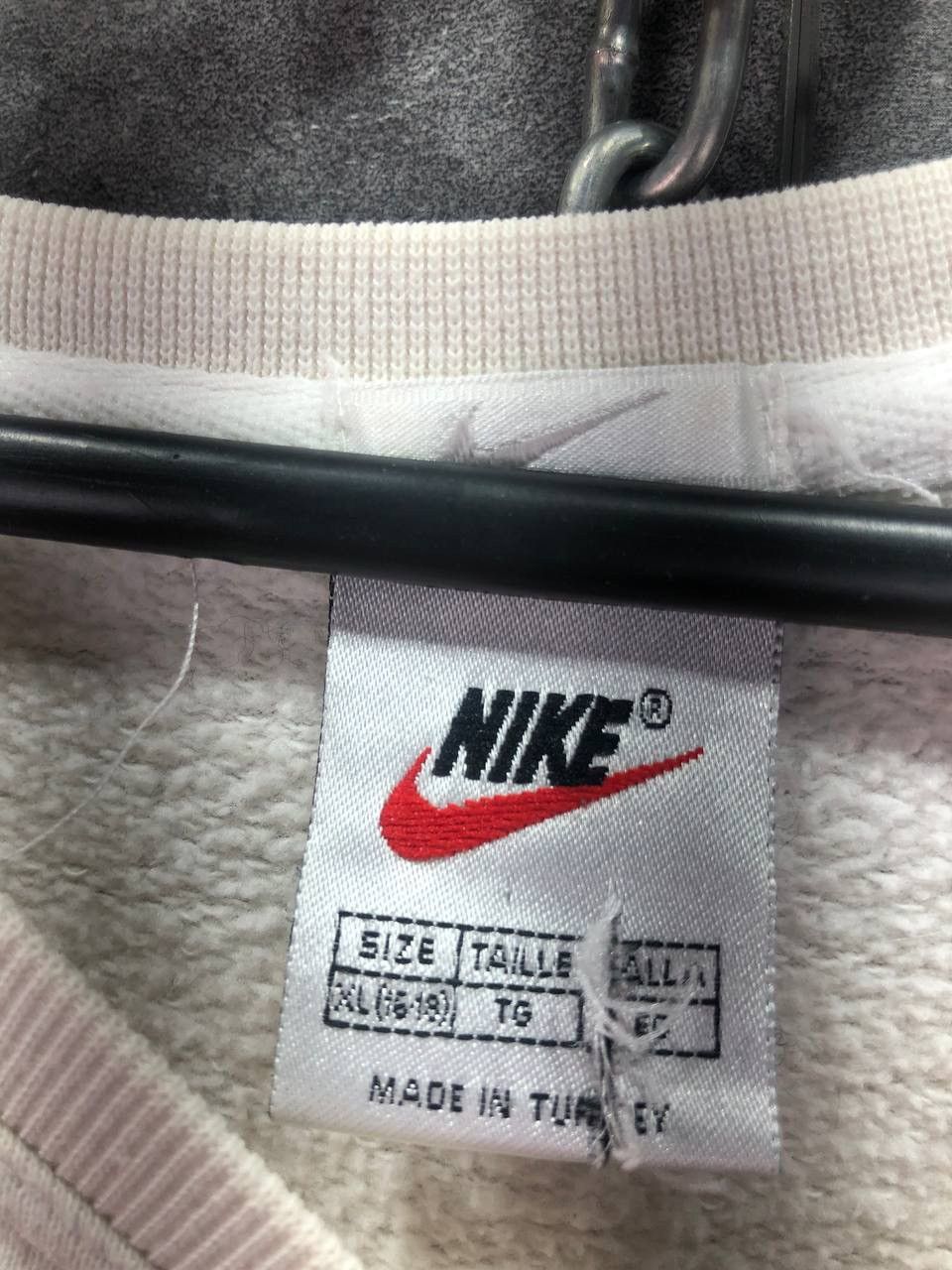 Vintage Vintage Nike Centr Big Logo Swoosh Sweatshirt Rare Size M Size US M / EU 48-50 / 2 - 5 Thumbnail