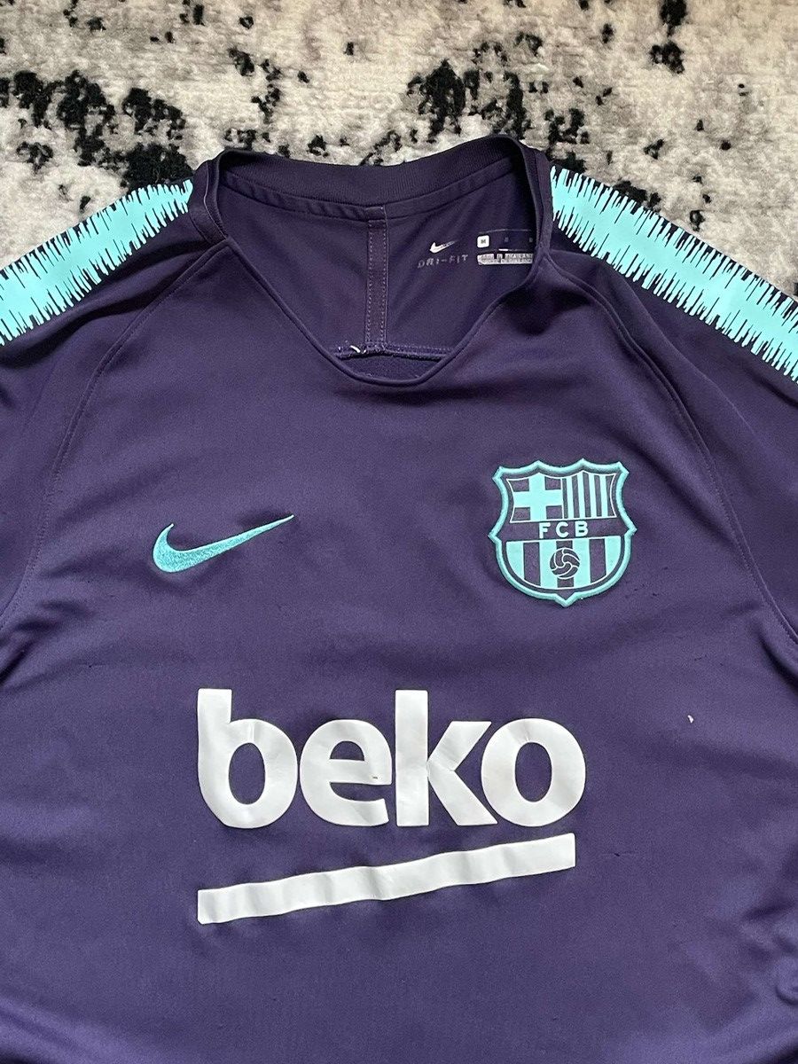 Nike Nike Barcelona Jersey Purple Kit M Size Vintage Size US M / EU 48-50 / 2 - 5 Thumbnail