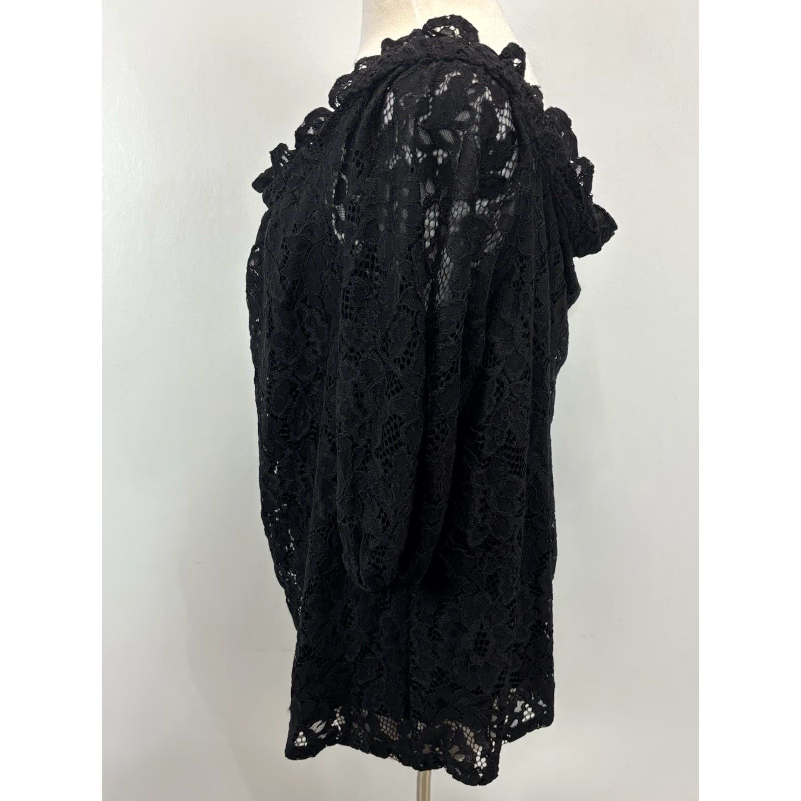 Vintage Lane Bryant Women's Plus Size 22/24 Off The Shoulder Lace Blouse Black Goth Shirt Size 3XL / US 20-22 - 2 Thumbnail