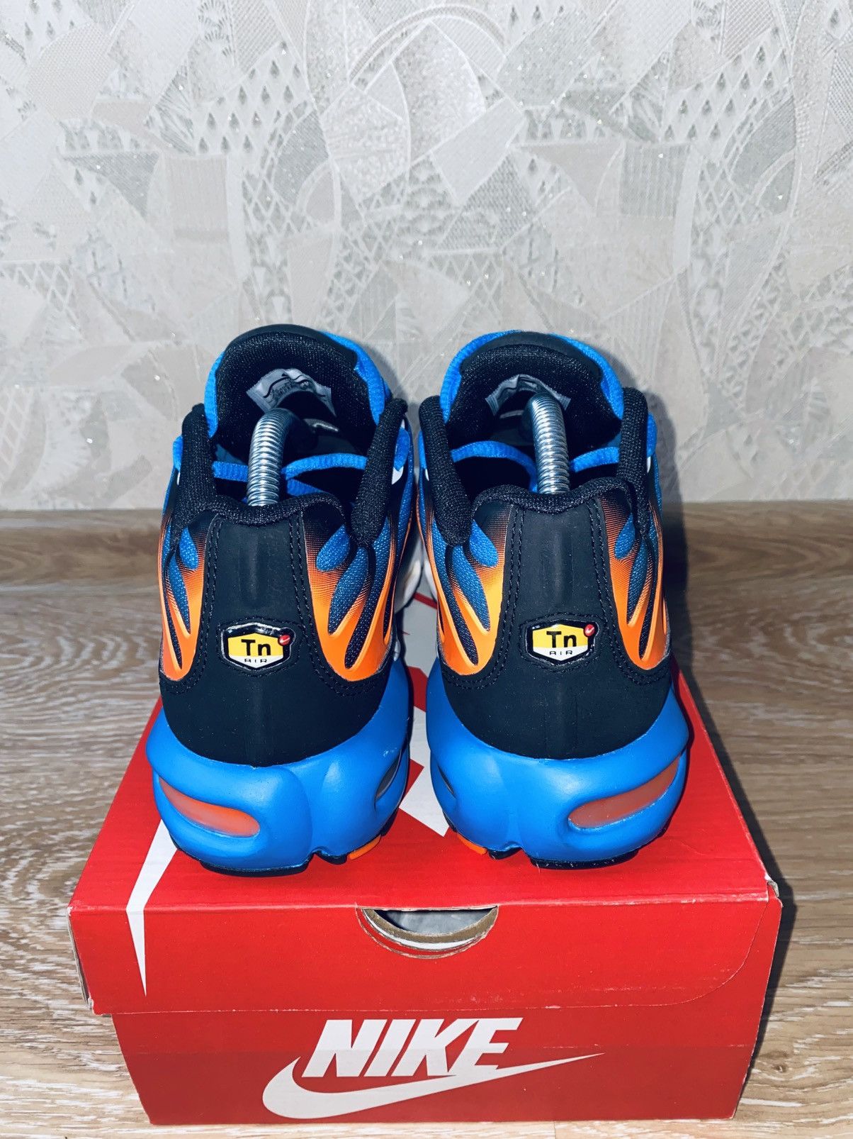 Nike × Supreme × atmos NikeLab Air Max Tn Plus 2017 Hot Wheels Skepta Size US 8 / EU 41 - 2 Thumbnail