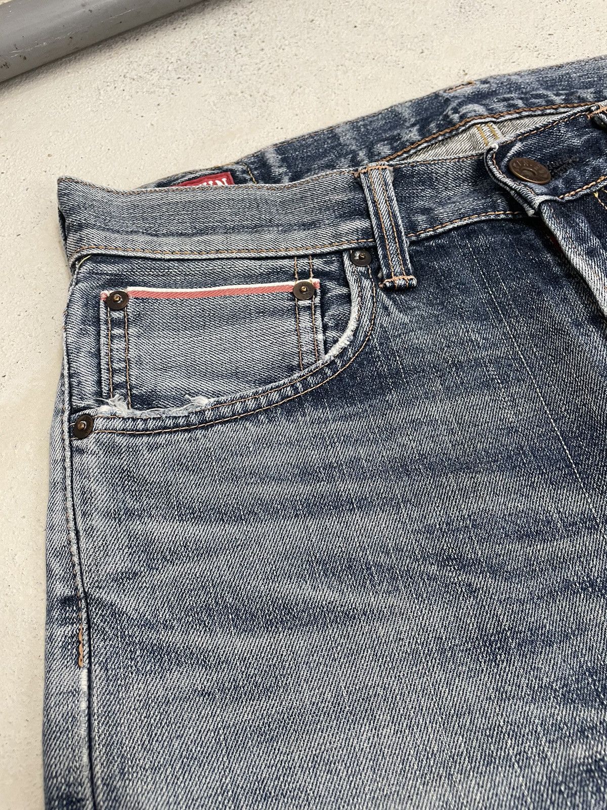 Edwin Edwin 505 Selvedge Buckle Back Whisker Distress Denim A13 Size US 32 / EU 48 - 7 Thumbnail