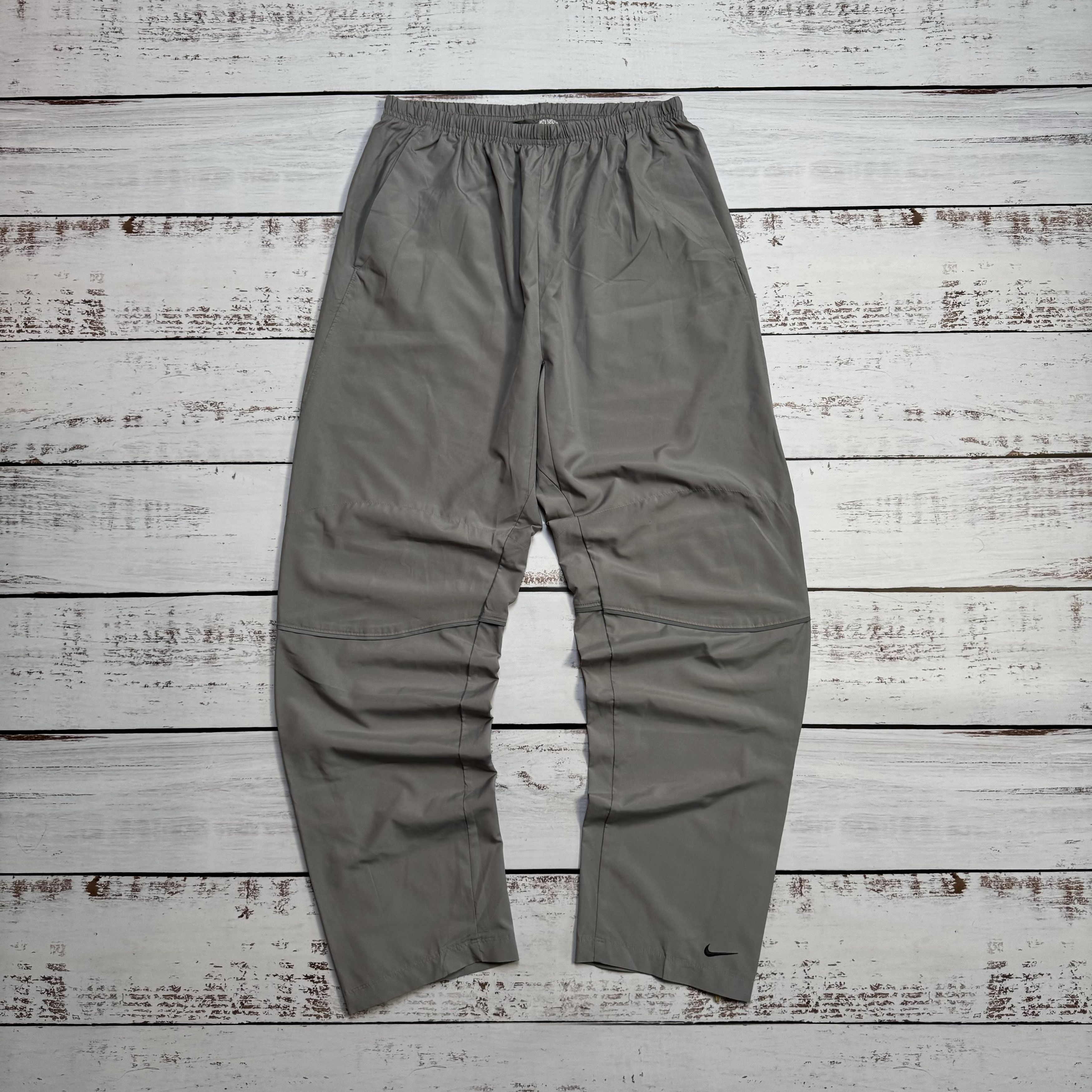 Nike × Vintage NIKE REFLECTIVE STRIPES VINTAGE BAGGY PANTS DRILL SWOOSH Y2K Size US 36 / EU 52 - 13 Thumbnail
