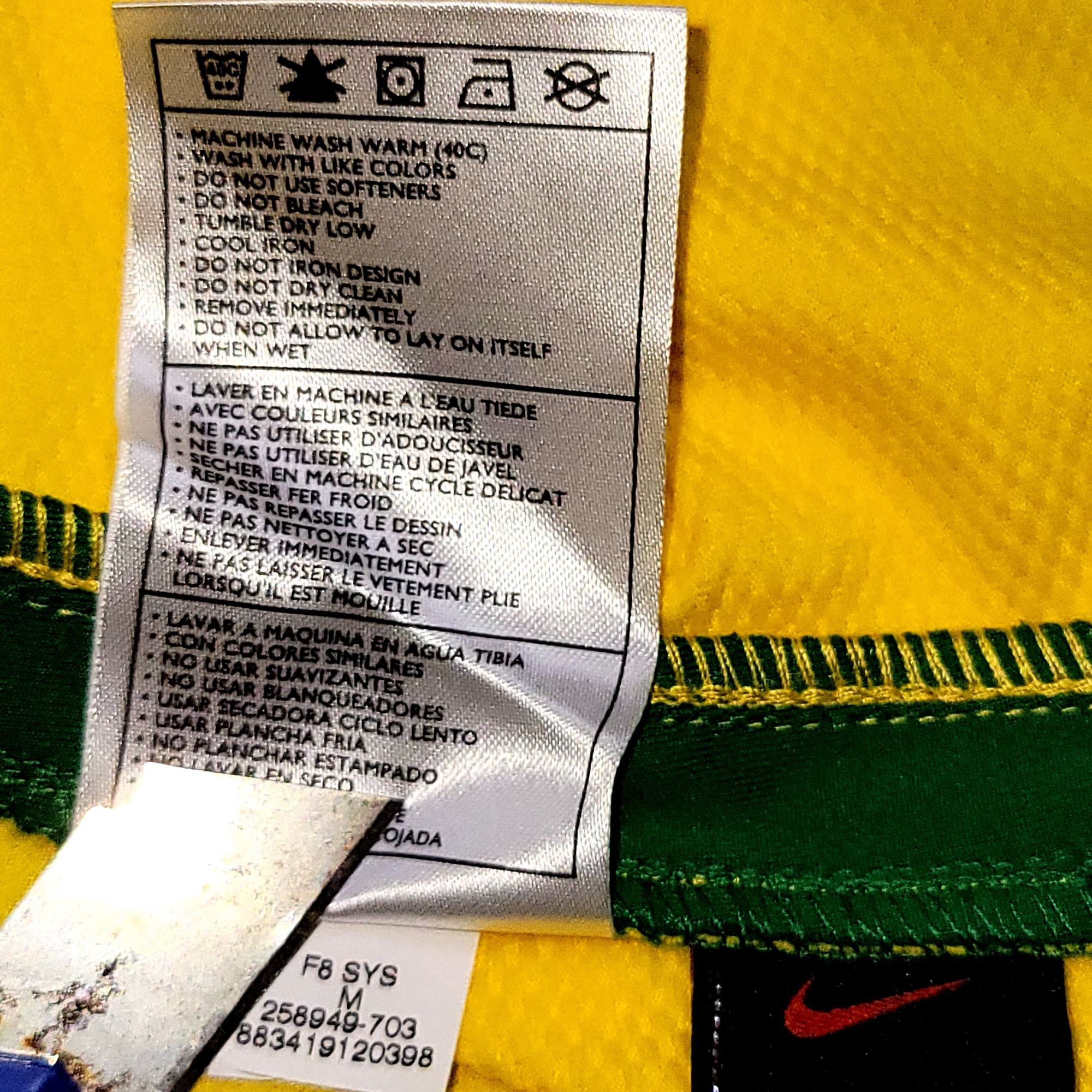 Nike Ronaldinho Nike Brazil 2008 Soccer Jersey Shirt BNWT M Size US M / EU 48-50 / 2 - 6 Thumbnail