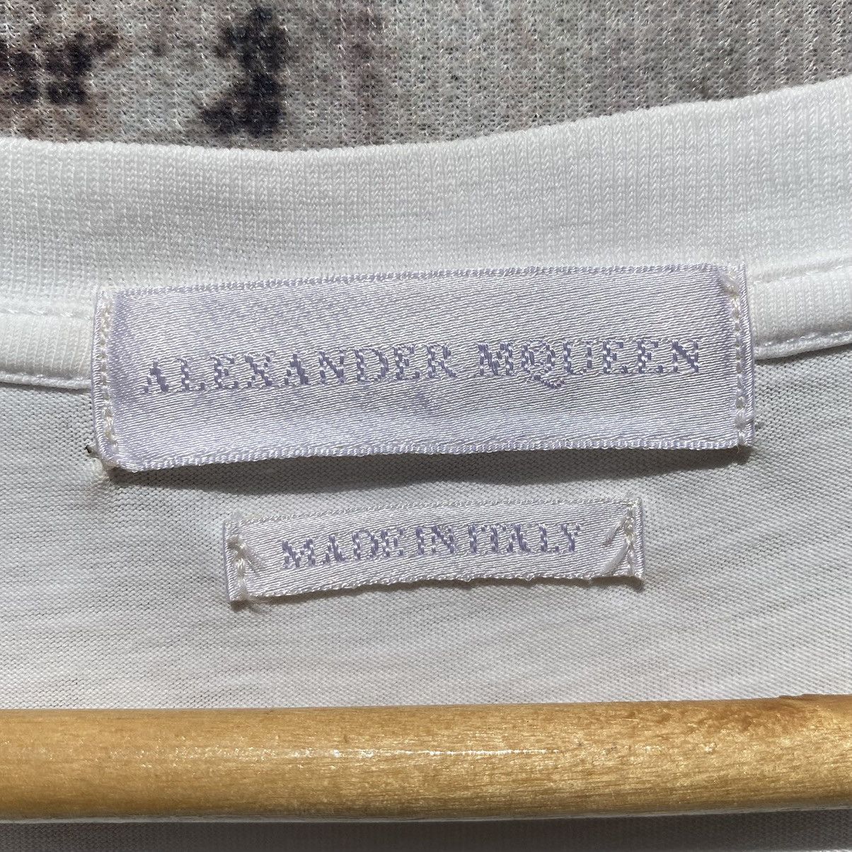 Alexander McQueen Alexander McQueen Skull Shirt British Fashion Designer Size US S / EU 44-46 / 1 - 19 Thumbnail