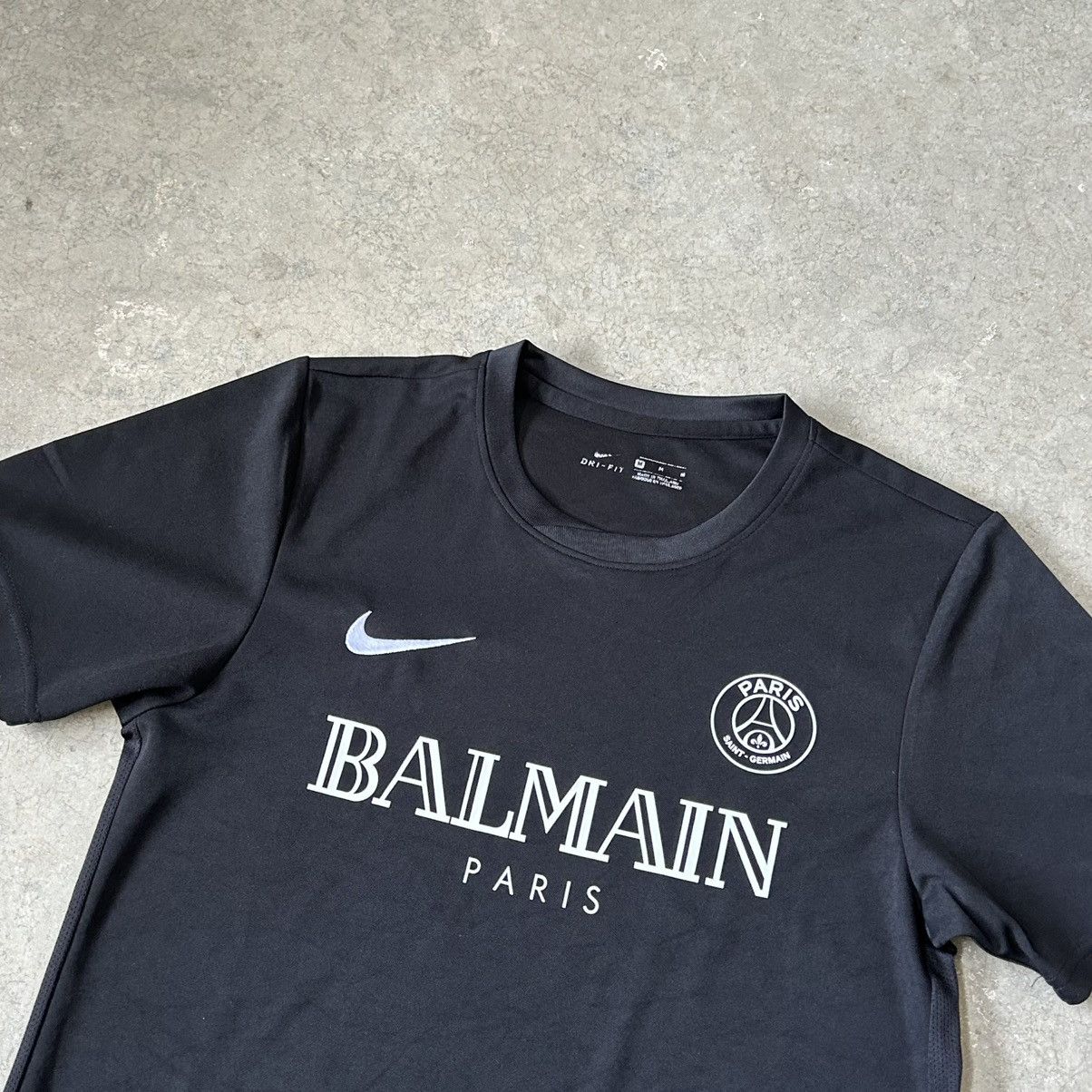 Balmain Nike Paris Saint Germain PSG x Balmain Soccer Jersey Size M Size US M / EU 48-50 / 2 - 5 Thumbnail