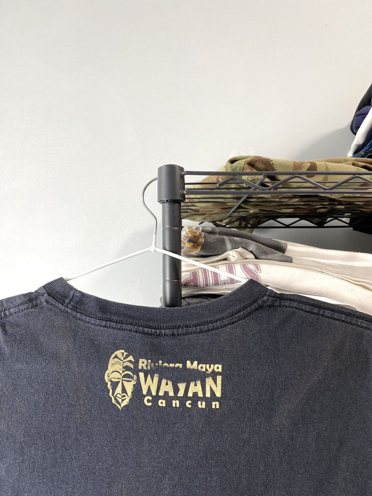 Vintage Vintage Wayan Surf Style T Shirt Size US S / EU 44-46 / 1 - 4 Thumbnail