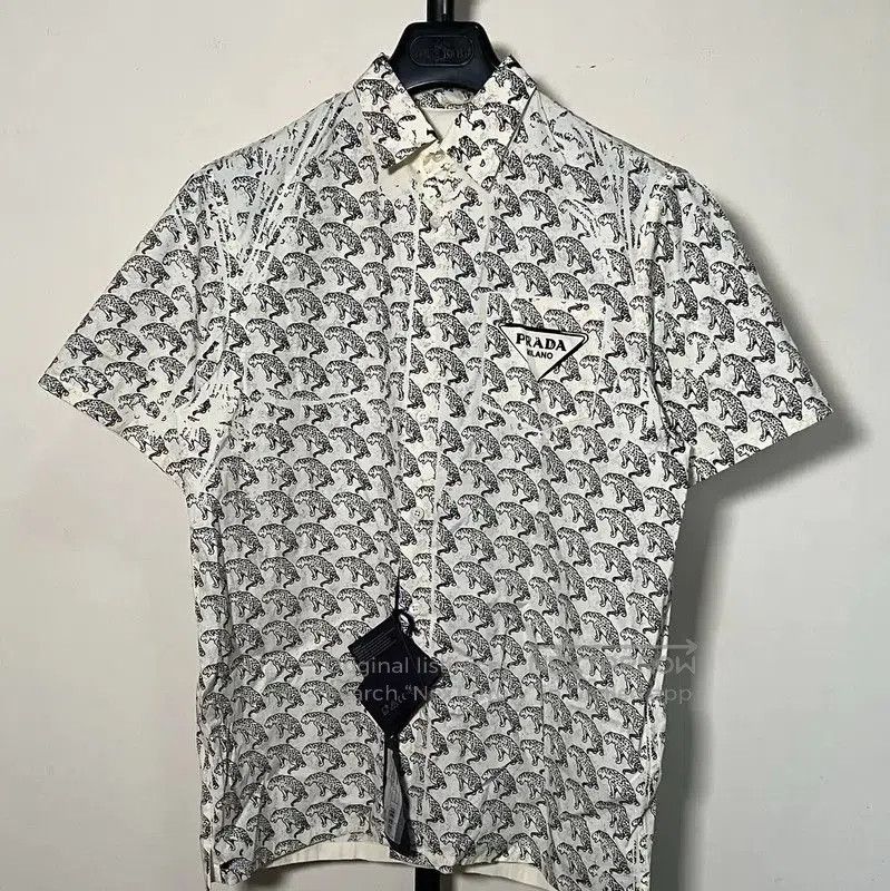 Prada Prada Short Sleeve Cotton T-Shirt for Men. Size US L / EU 52-54 / 3 - 1 Thumbnail