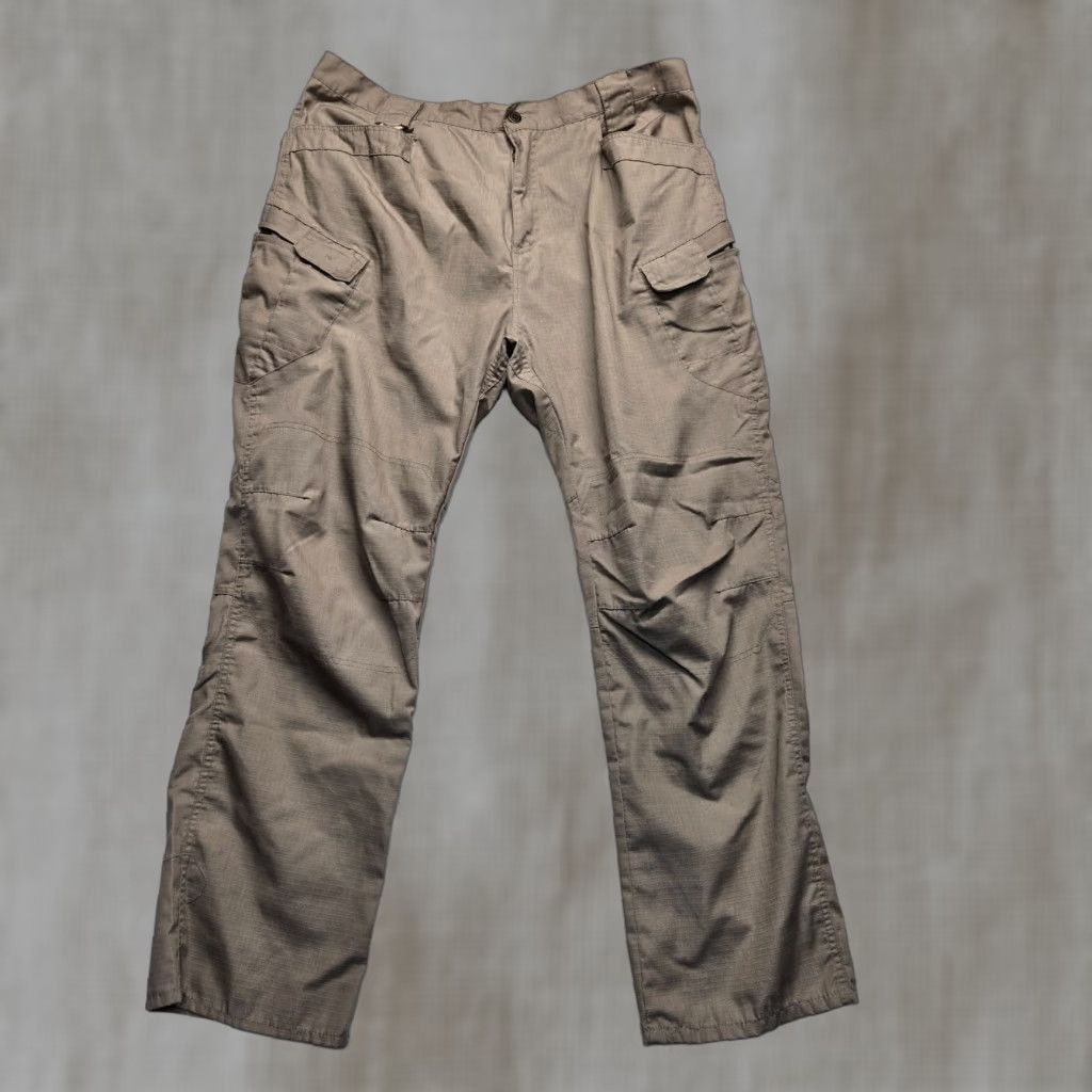 Vintage Solid Brown Cargo Pants Tactical Adult Women's Waist Size 40 Size 27" / US 4 / IT 40 - 1 Thumbnail