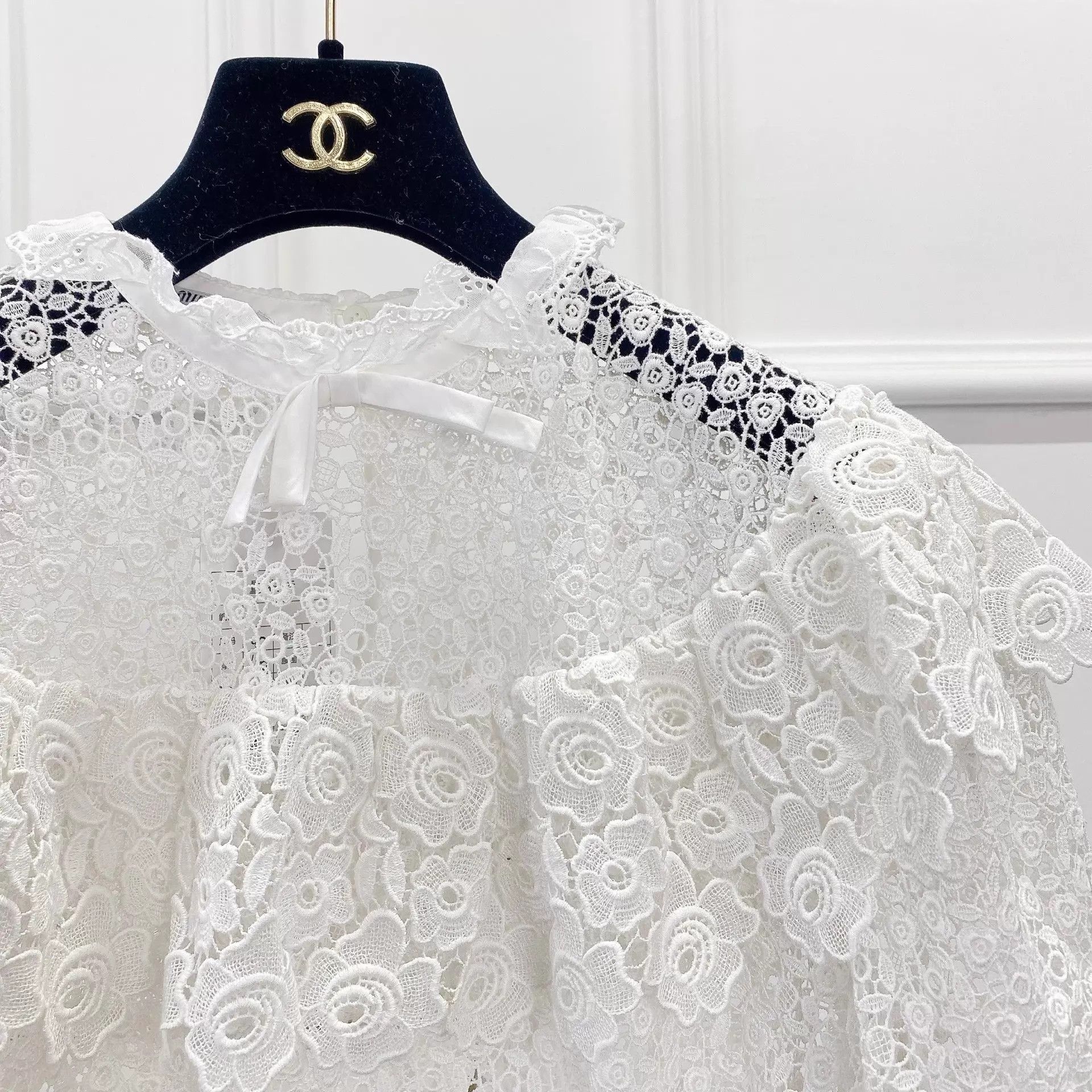 Miu Miu MIU MIU lace short top 42 Size M / US 6-8 / IT 42-44 - 4 Thumbnail