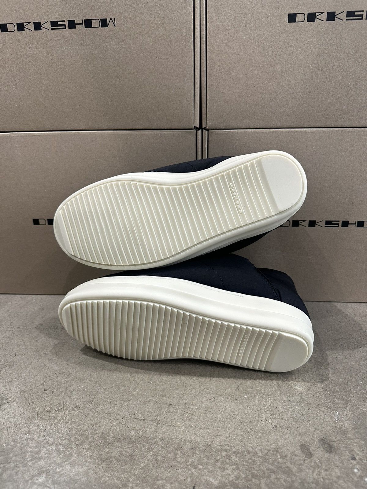 Rick Owens Drkshdw RICK OWENS - DRKSHDW Imbottite Puffer Sneaker Black Milk Size US 8 / EU 41 - 6 Thumbnail