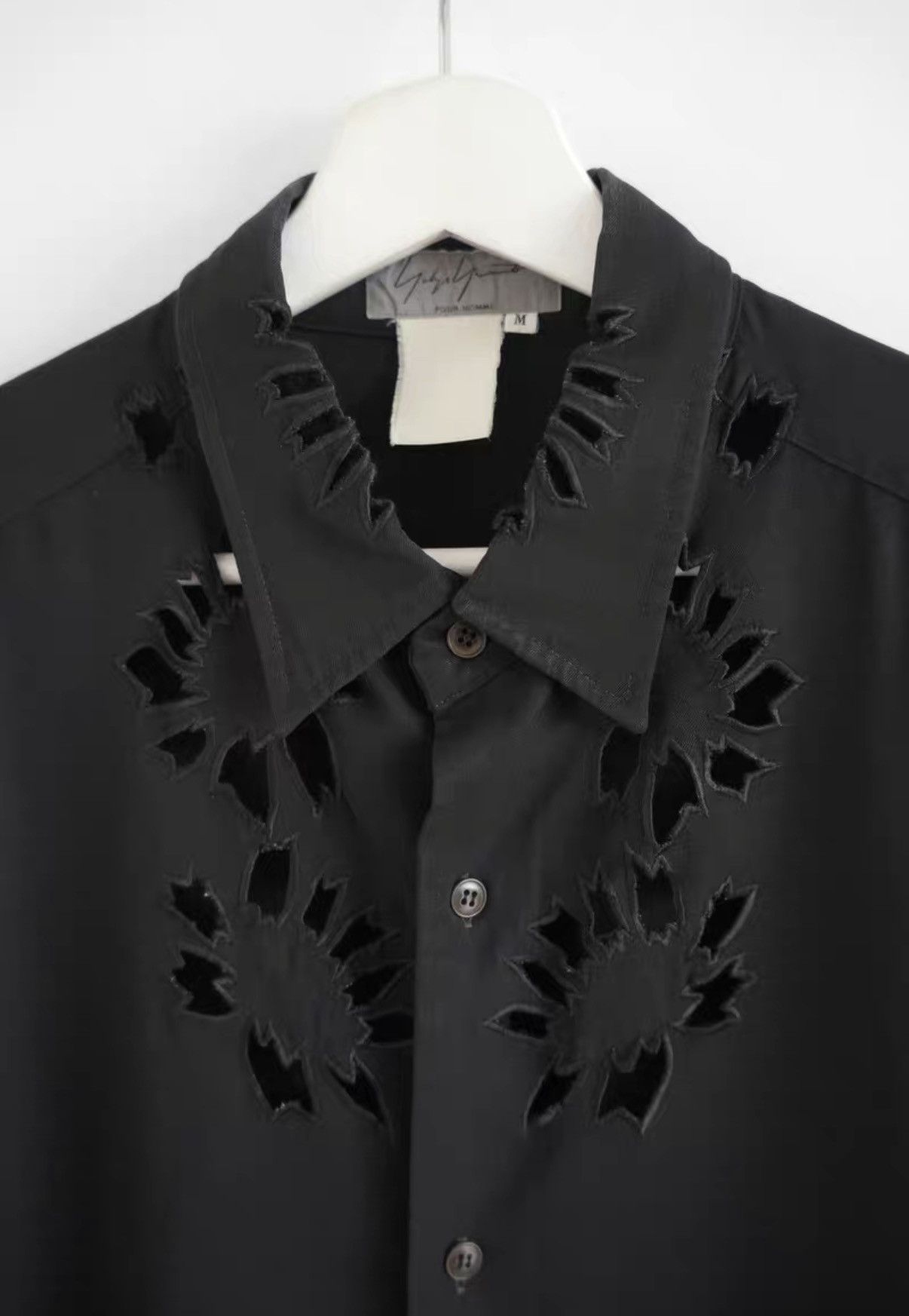 Yohji Yamamoto Yohji Yamamoto 96ss Flower & Boy Cutout Shirt Size US M / EU 48-50 / 2 - 3 Thumbnail