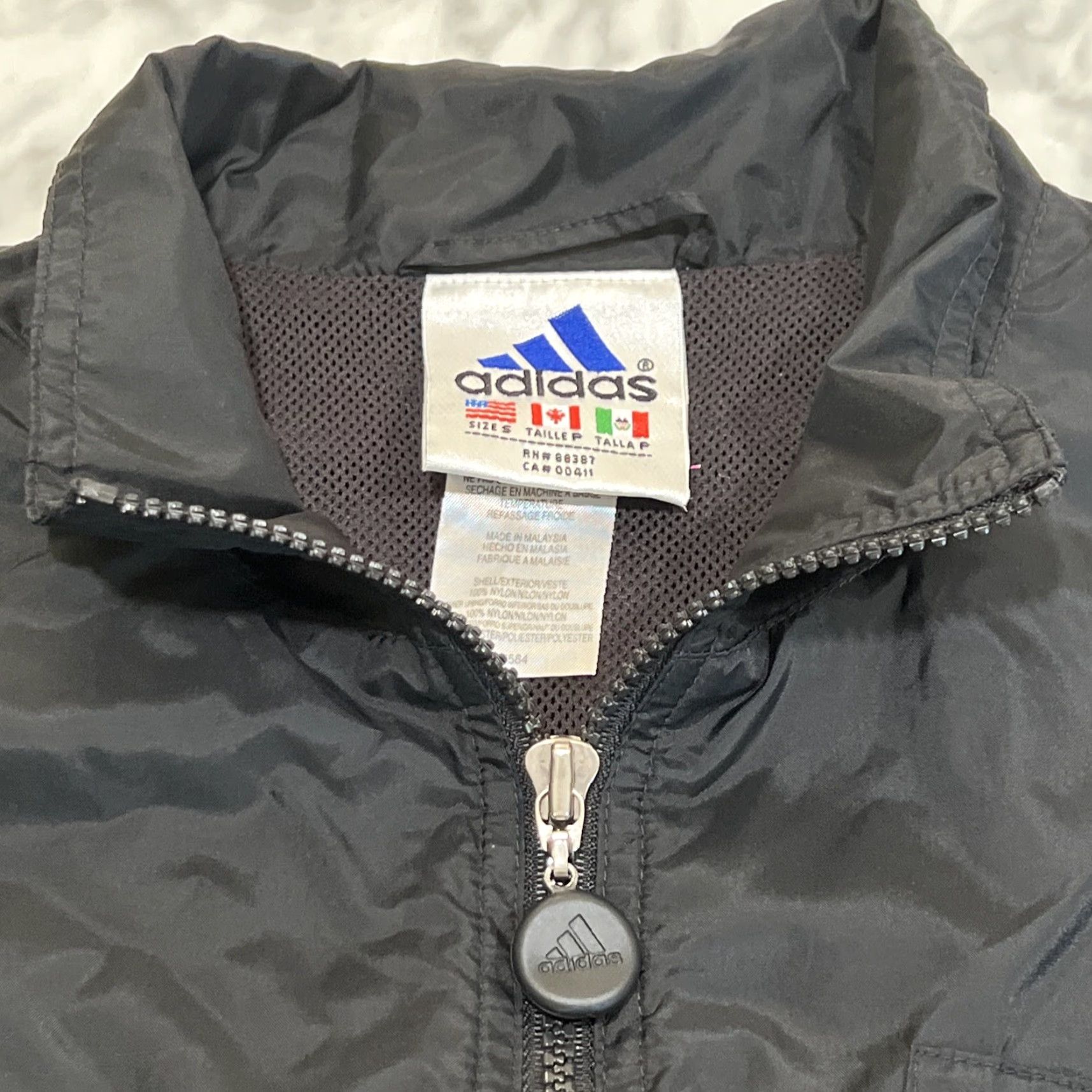Adidas VINTAGE Adidas Windbreaker Jacket Men's Small Black 3 Stripes Lightweight Full Zip Sports Size US S / EU 44-46 / 1 - 7 Thumbnail