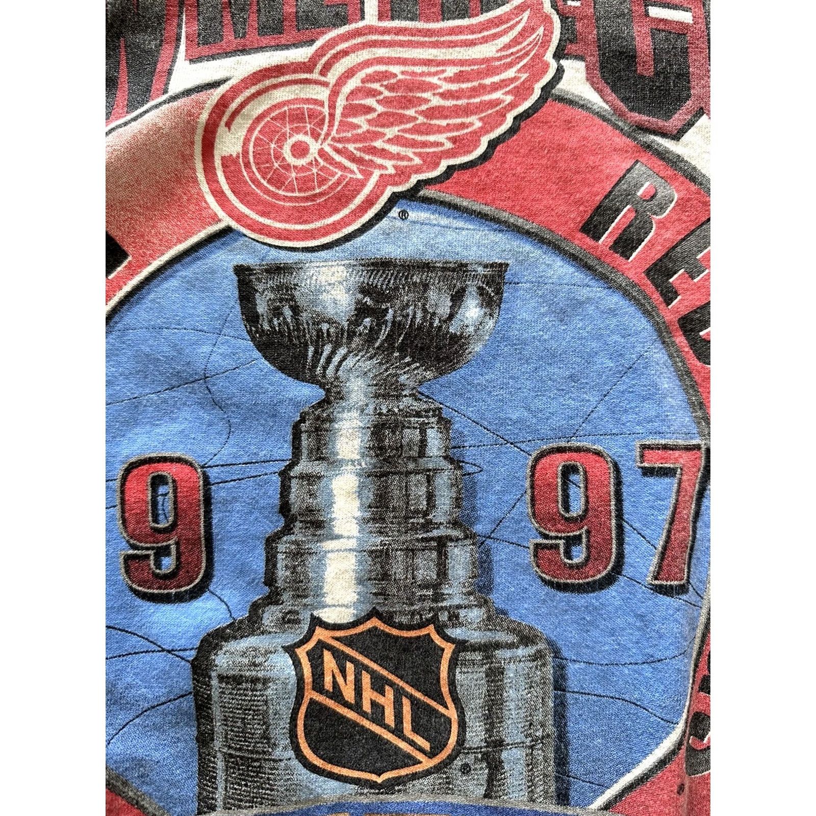 Starter VINTAGE Detroit Red Wings Shirt NHL 1997 Starter XL White Men Crew Neck Short Sleeve Logo 90s Sports USA Size US XL / EU 56 / 4 - 3 Thumbnail
