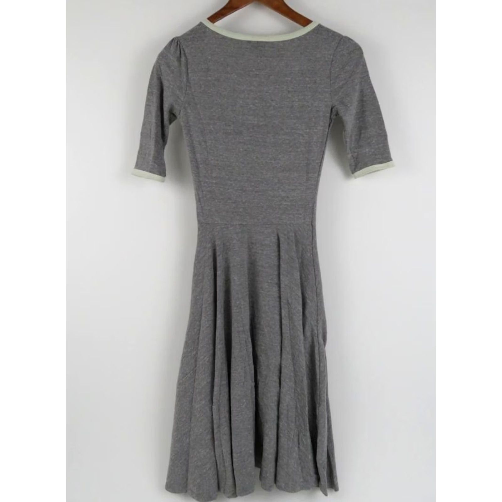 Vintage LuLaRoe Nicole Dress Womens XXS Gray Solid A-Line Fit & Flare Knee Length Cotton/Polyester Short Sleeve Neck Scoop Size XXS / US 00 / IT 34 - 2 Thumbnail