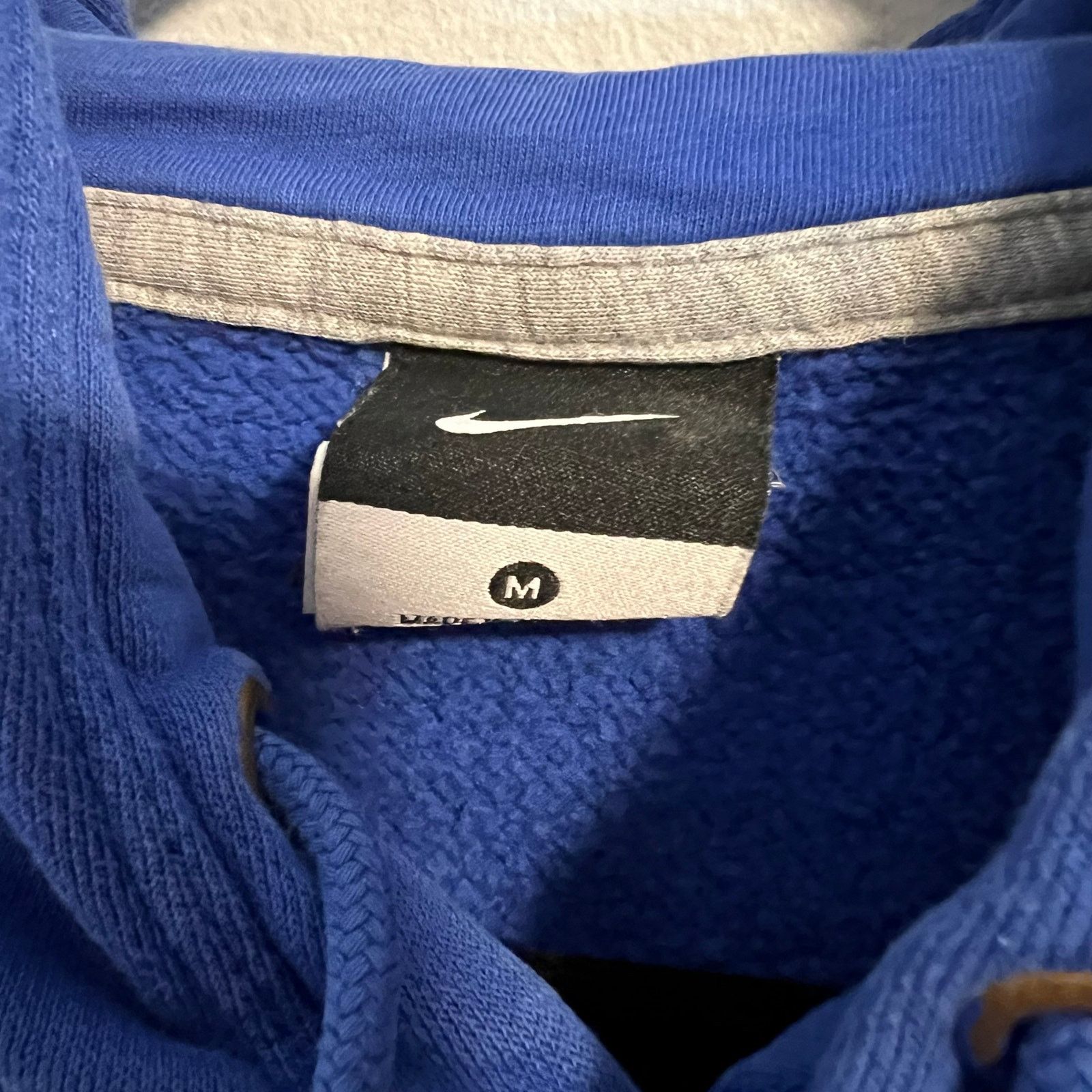 Nike Vintage Nike Center Swoosh Basketball Blue Hoodie Men’s Sz M Size US M / EU 48-50 / 2 - 5 Thumbnail