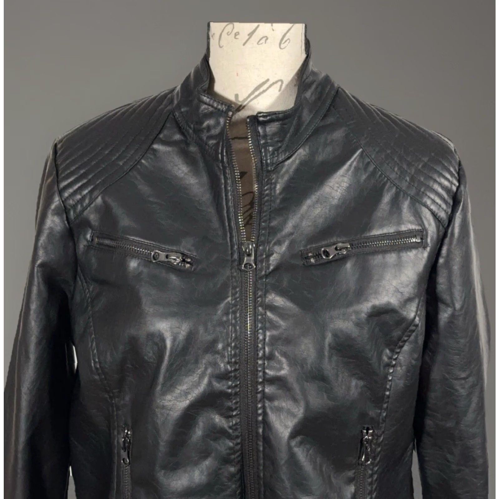 Vintage Maralyn & Me Black Moto Jacket Juniors Extra Large Faux Leather Rockabilly Biker Cropped Short Jacket Style Motorcycle Coat for Women Size XL / US 12-14 / IT 48-50 - 2 Thumbnail