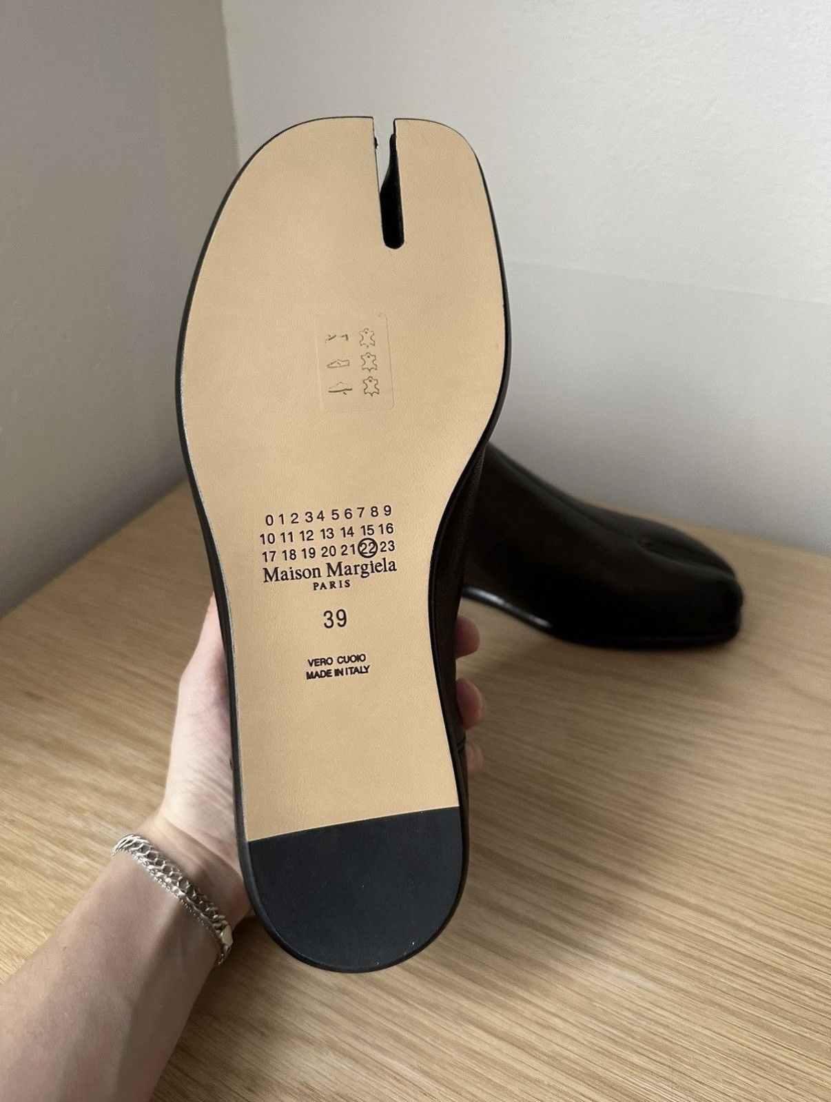 Maison Margiela Maison Margiela Tabi Babouches/Slip Ons Size US 6 / EU 39 - 3 Thumbnail