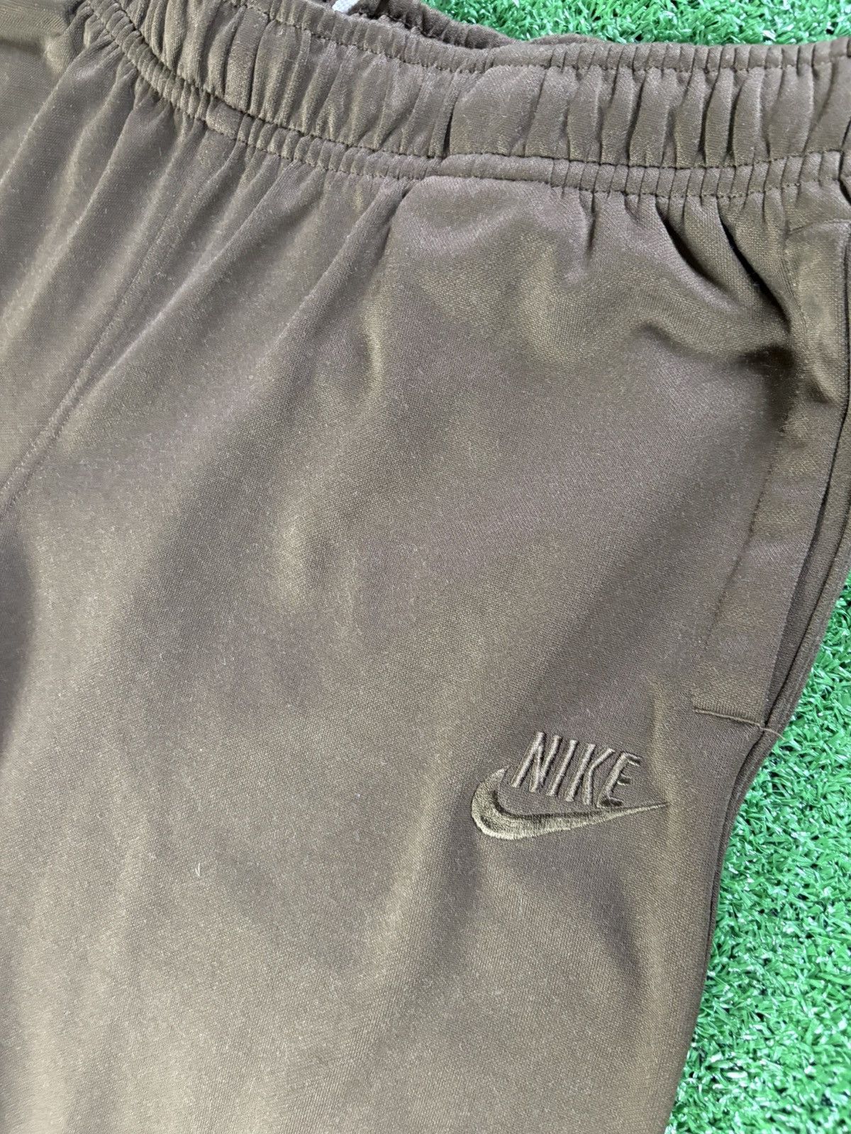 Nike × Vintage Y2K Nike green Olive embroidered swoosh sweatpants Size US 38 / EU 54 - 3 Thumbnail