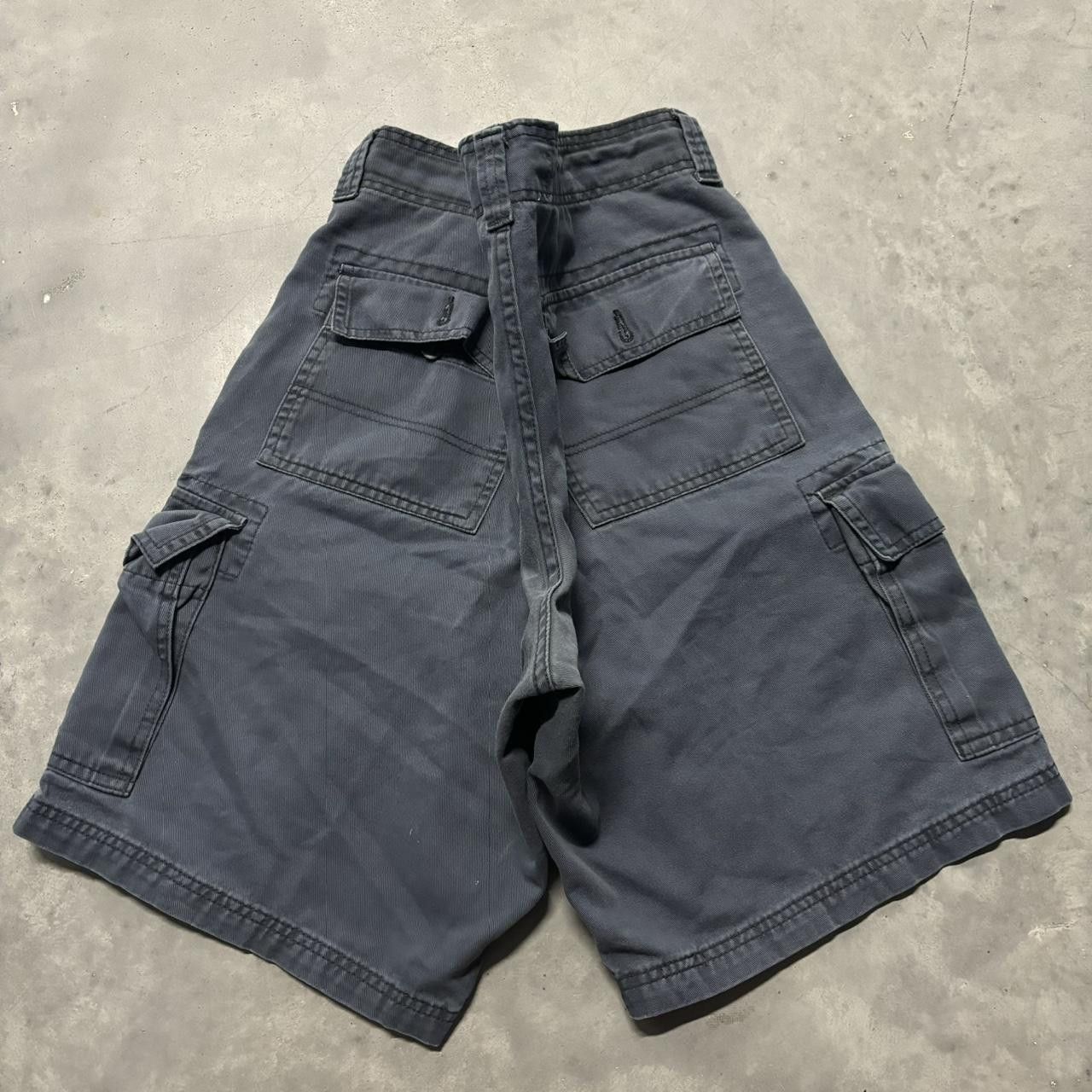 Levi's × Vintage Crazy Vintage Y2K/2000s Baggy Sunfaded Navy Blue Levis Skater Cargo Shorts! Size US 34 / EU 50 - 5 Thumbnail