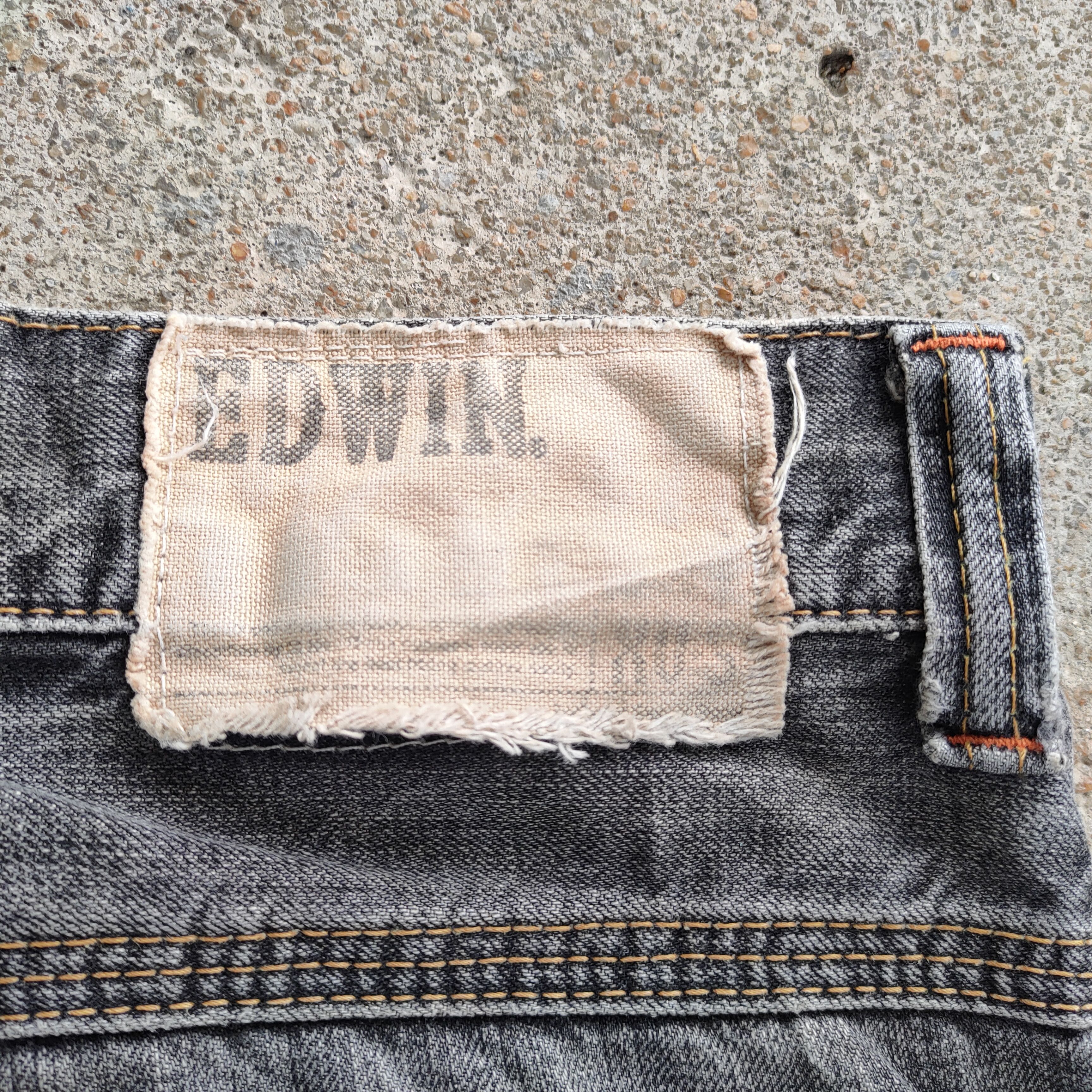 Edwin VINTAGE EDWIN 404 FADED BLACK RIPPED JEANS DENIM PANTS Size US 36 / EU 52 - 13 Thumbnail