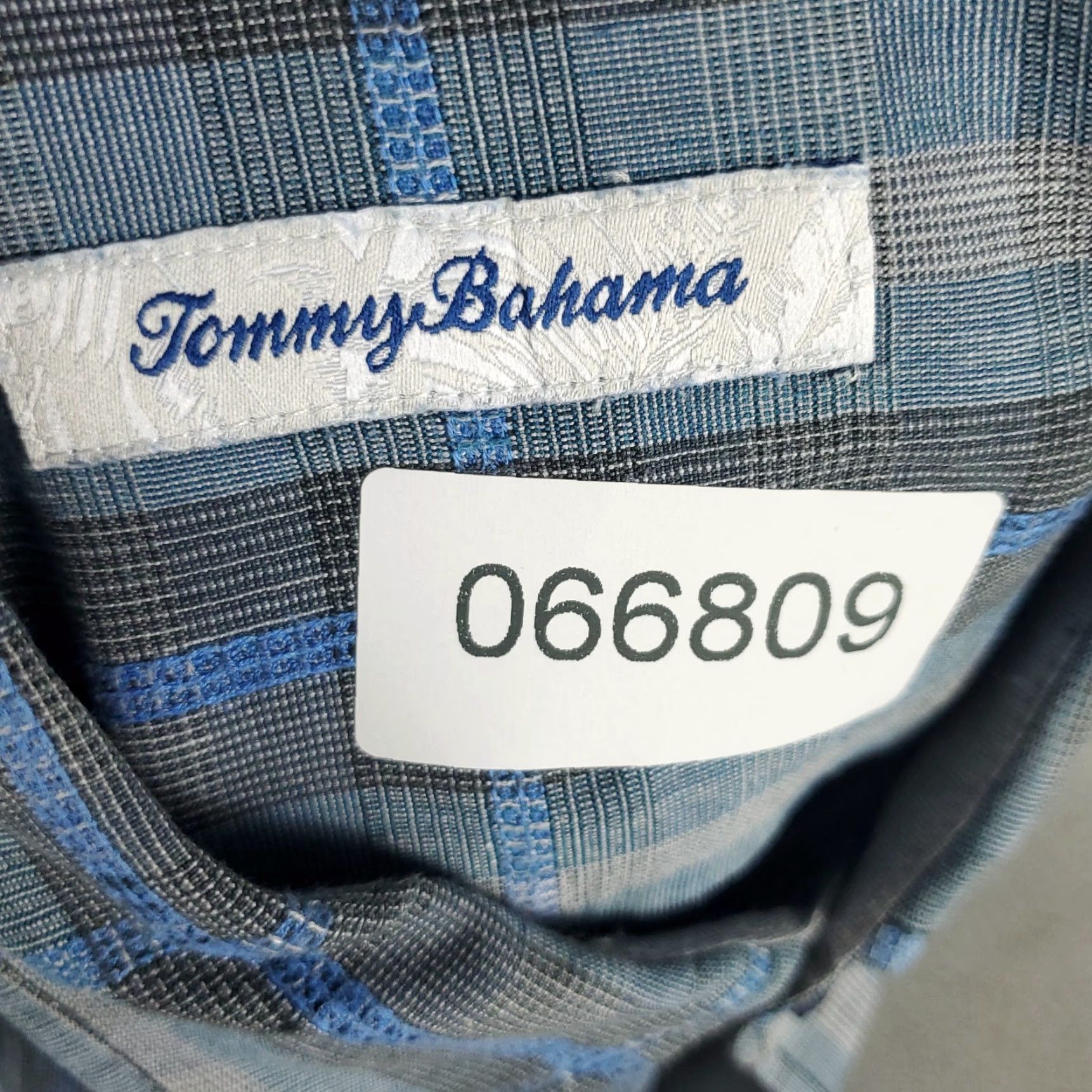 Tommy Bahama Tommy Bahama Shirt Mens XL Blue Plaid Silk Hawaiian Button Up Short Sleeve Shirt Size US XL / EU 56 / 4 - 7 Thumbnail